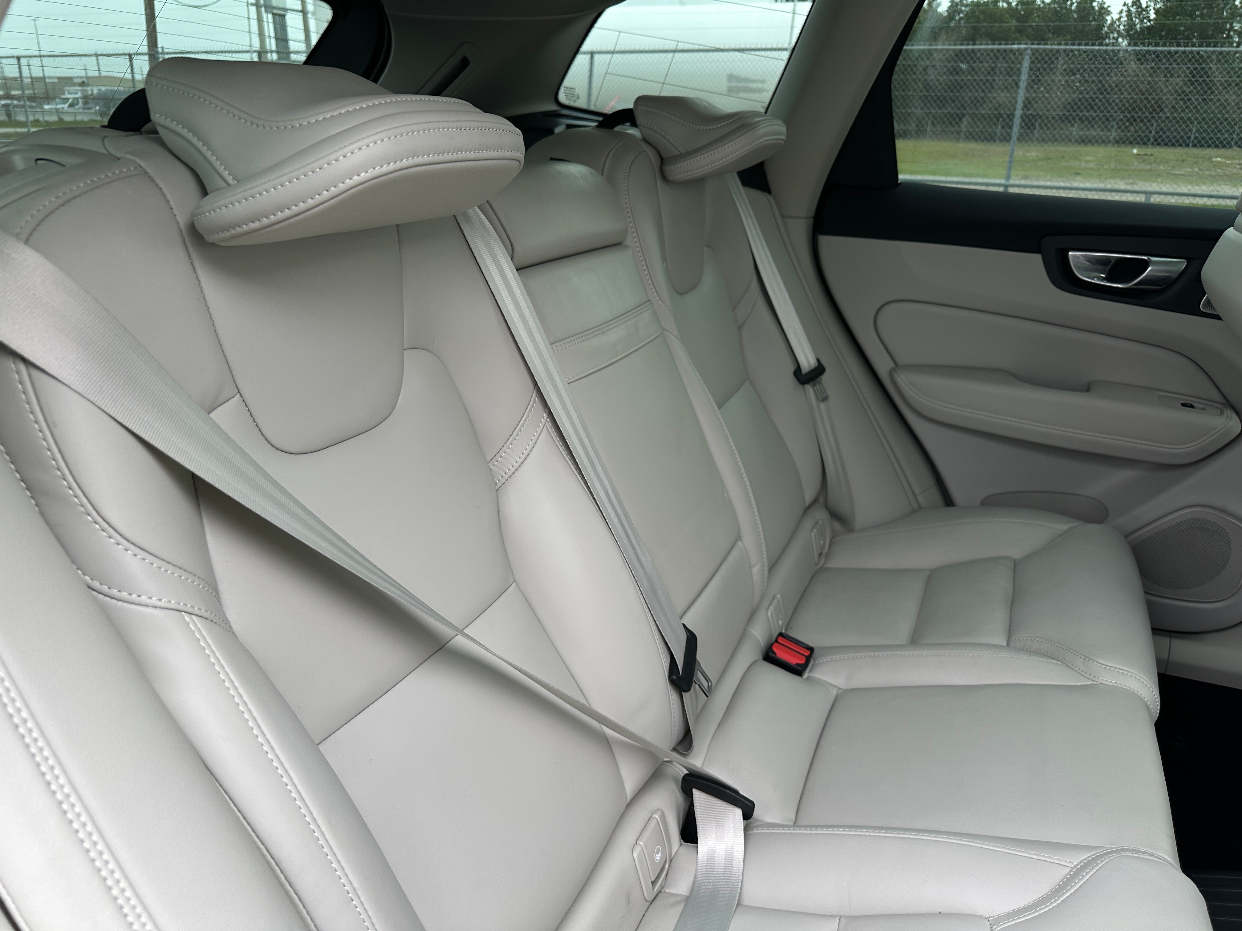 2022 Volvo XC60 Recharge Core 5