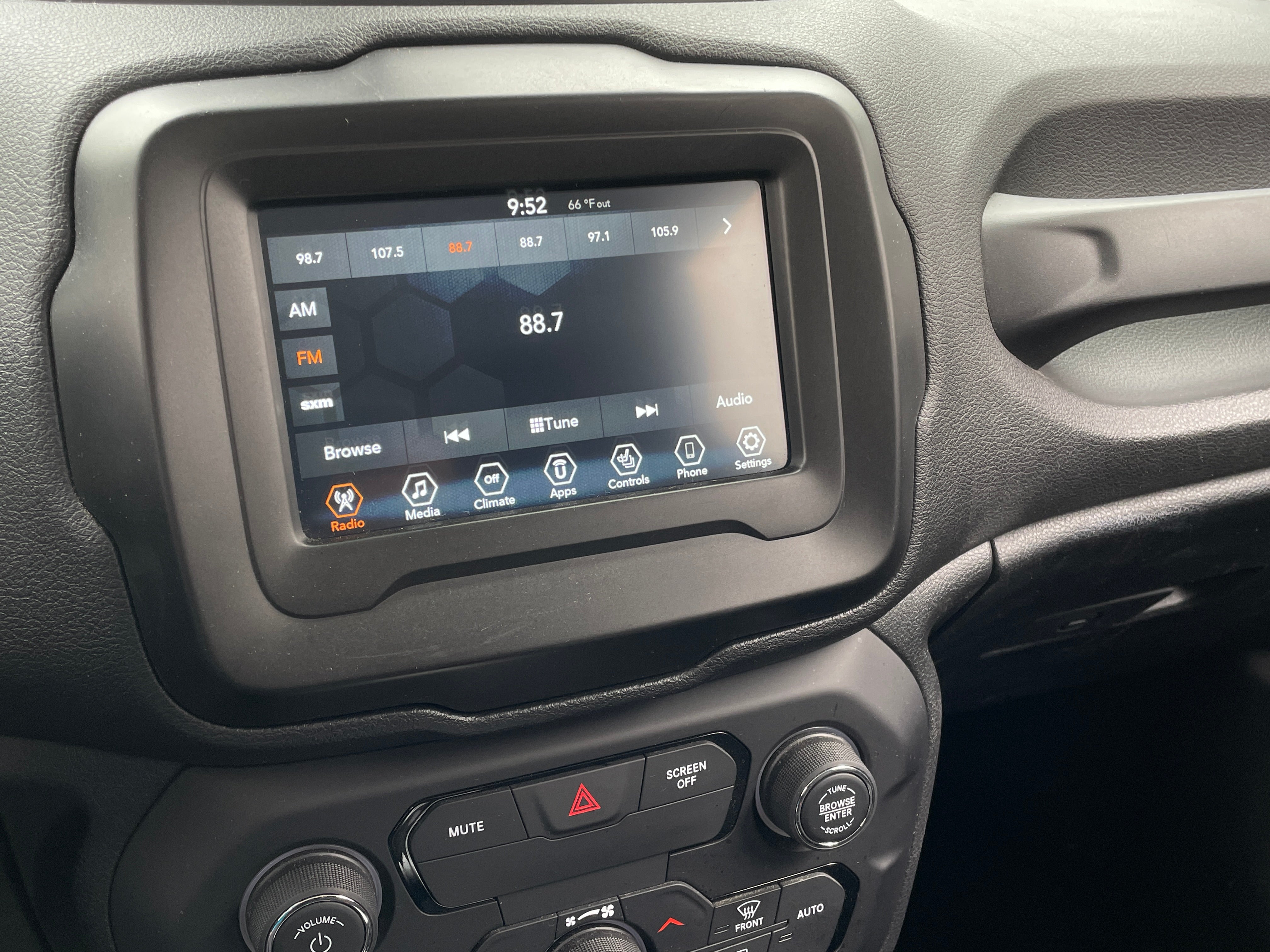 2019 Jeep Renegade Latitude 4