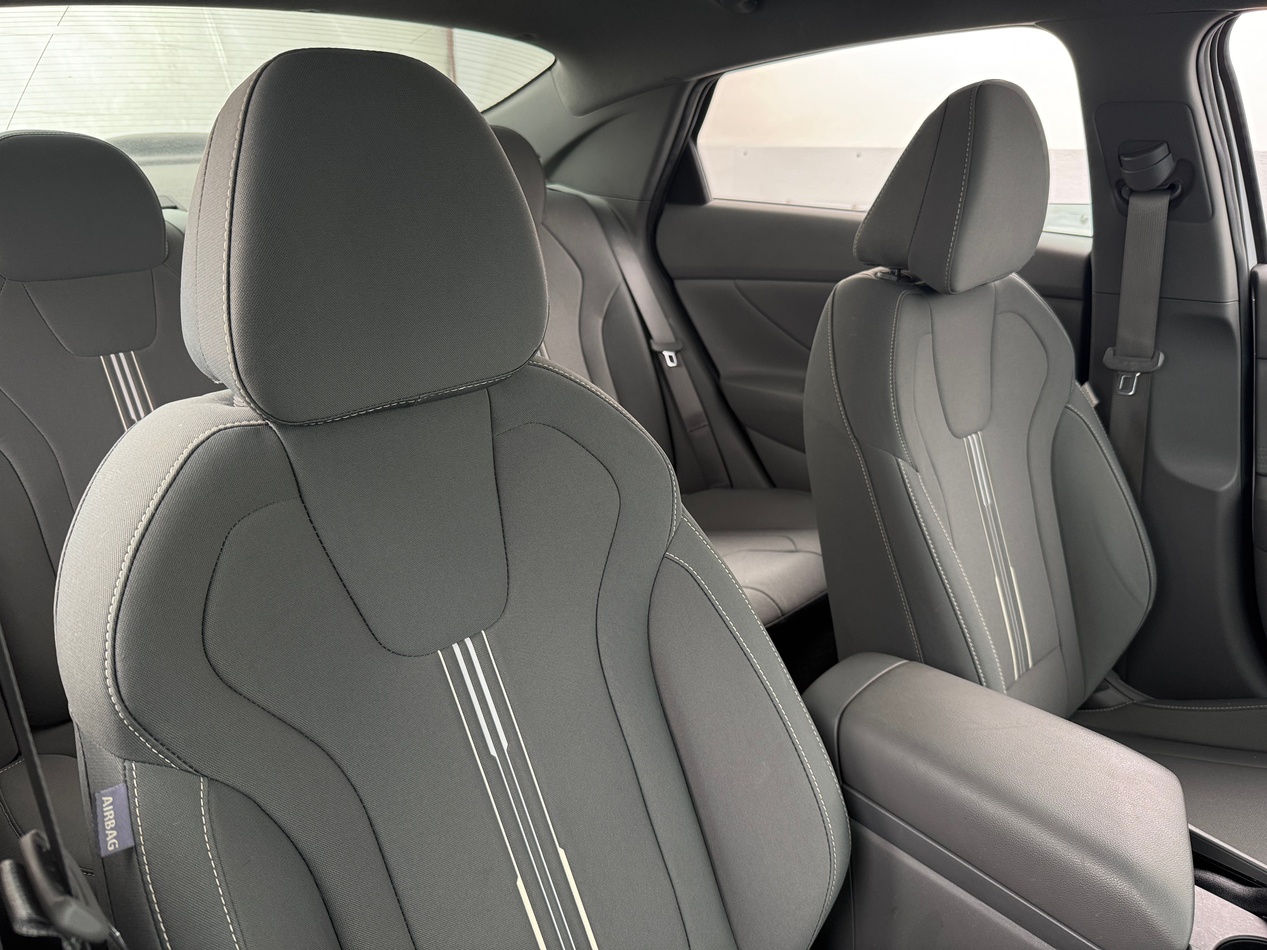2022 Hyundai Elantra SEL 2