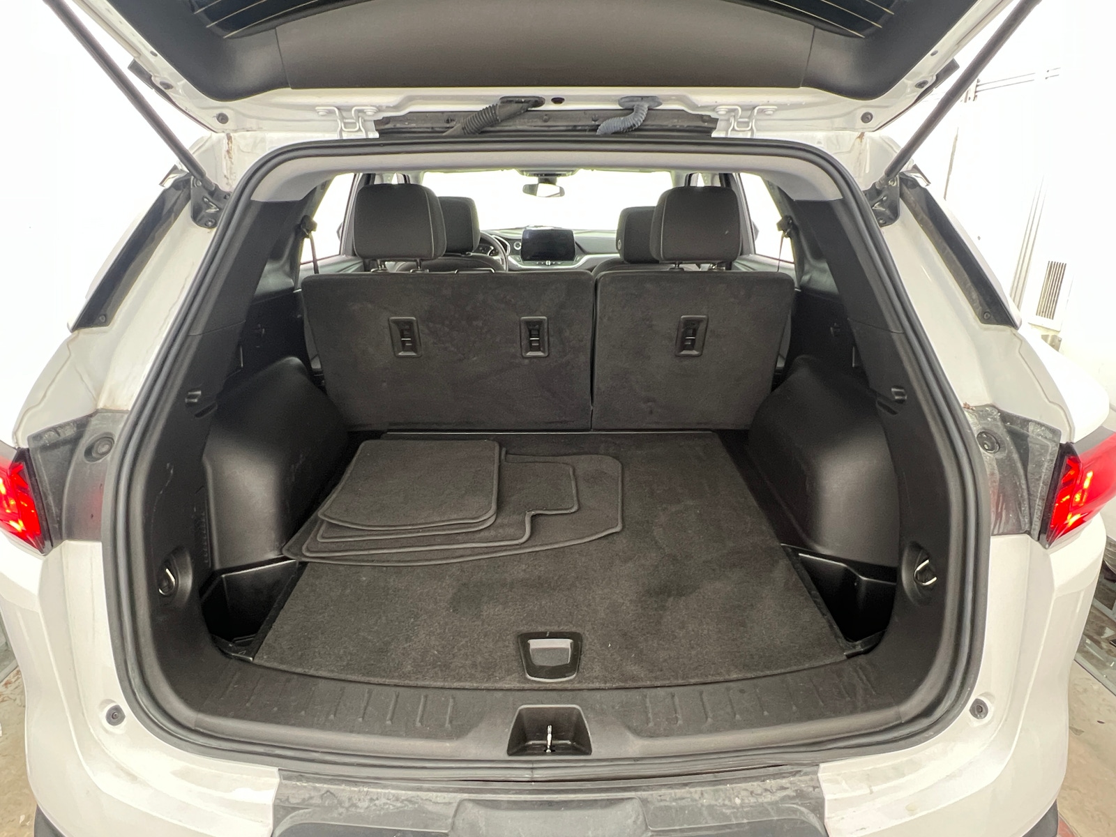 Thumbnail: 2023 Chevrolet Blazer - 7