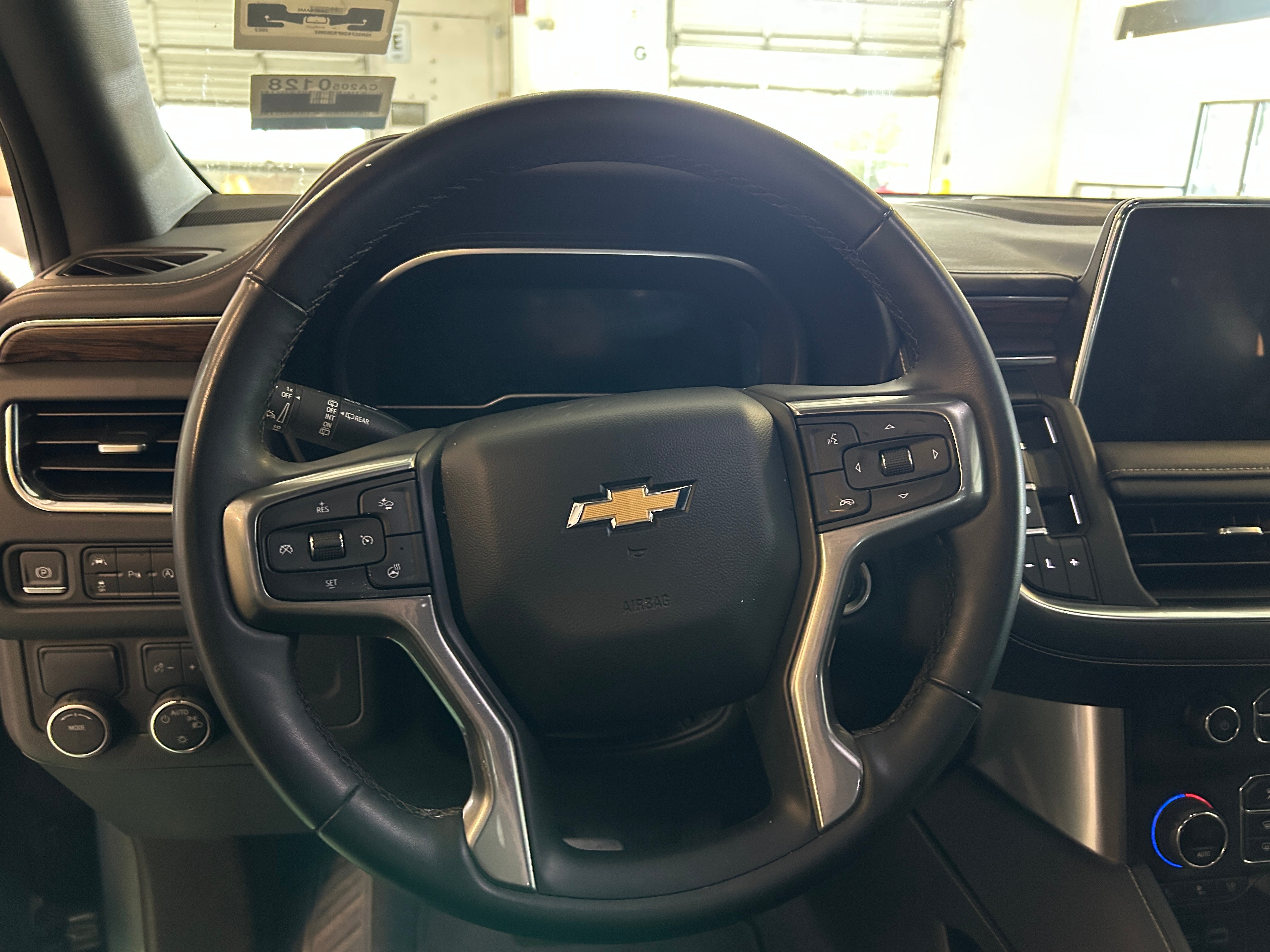 2023 Chevrolet Suburban Premier 4