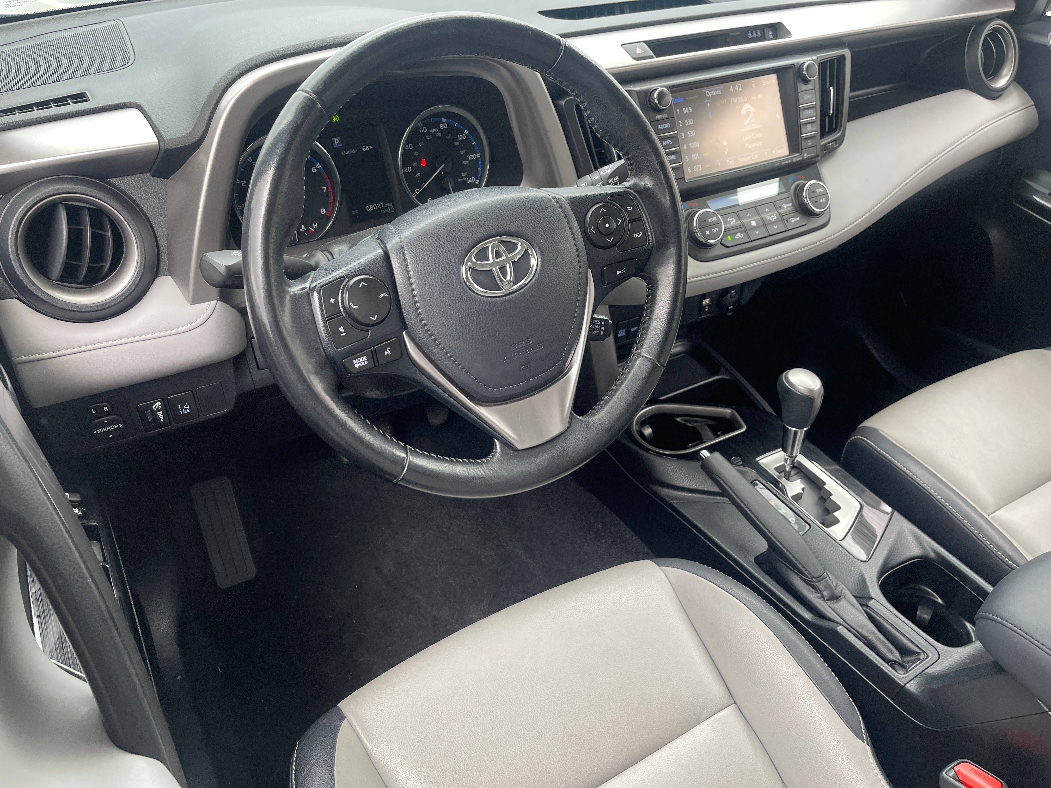 2018 Toyota RAV4 Limited 3