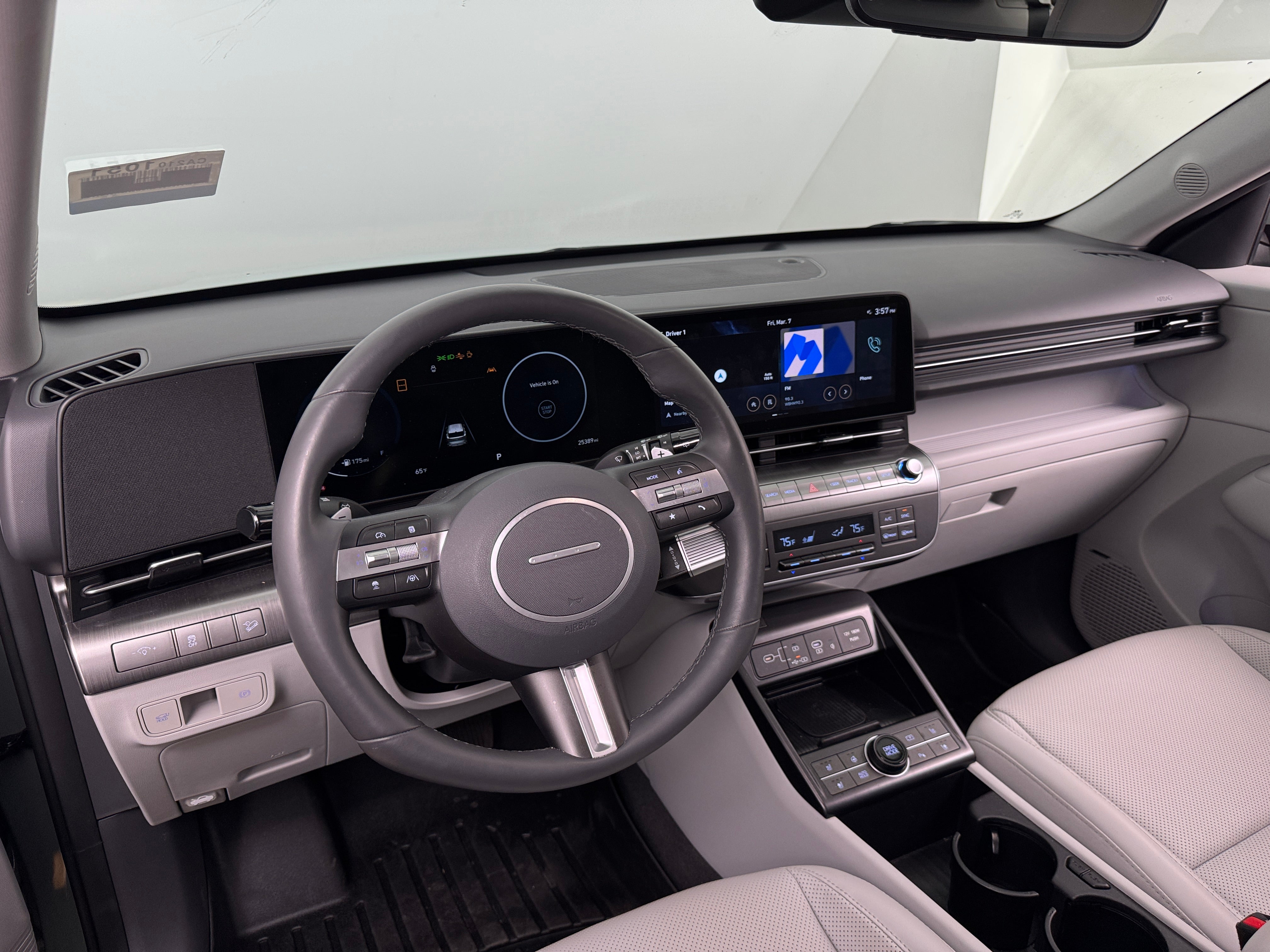 2024 Hyundai Kona Limited 3