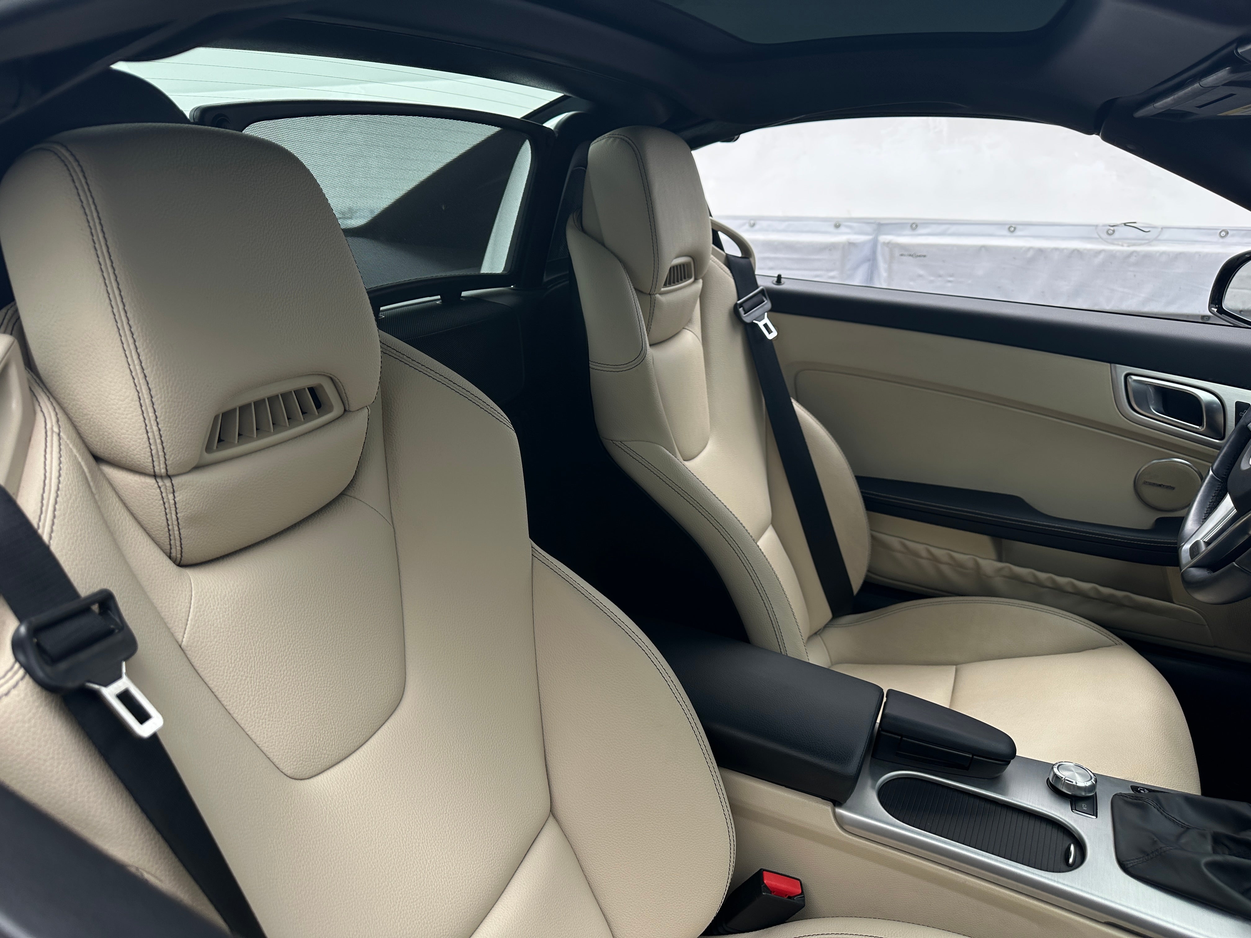 2015 Mercedes-Benz SLK 250 2