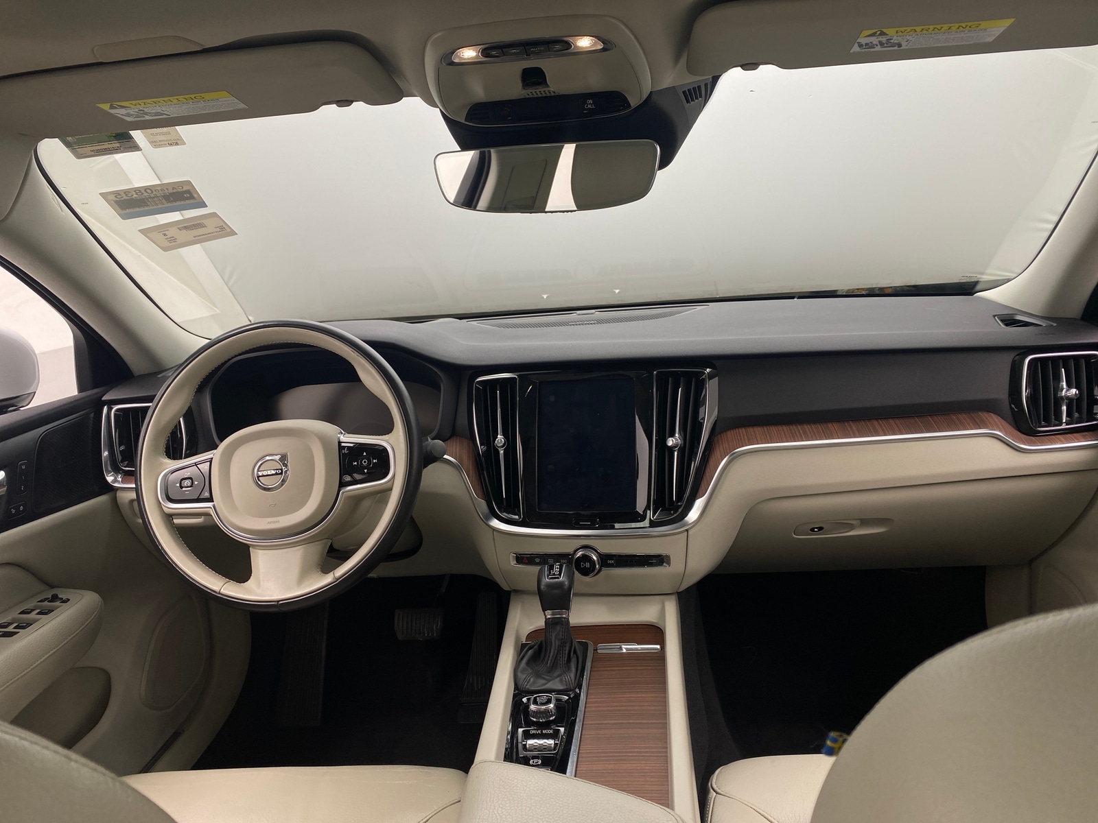 Thumbnail: 2019 Volvo S60 - 2