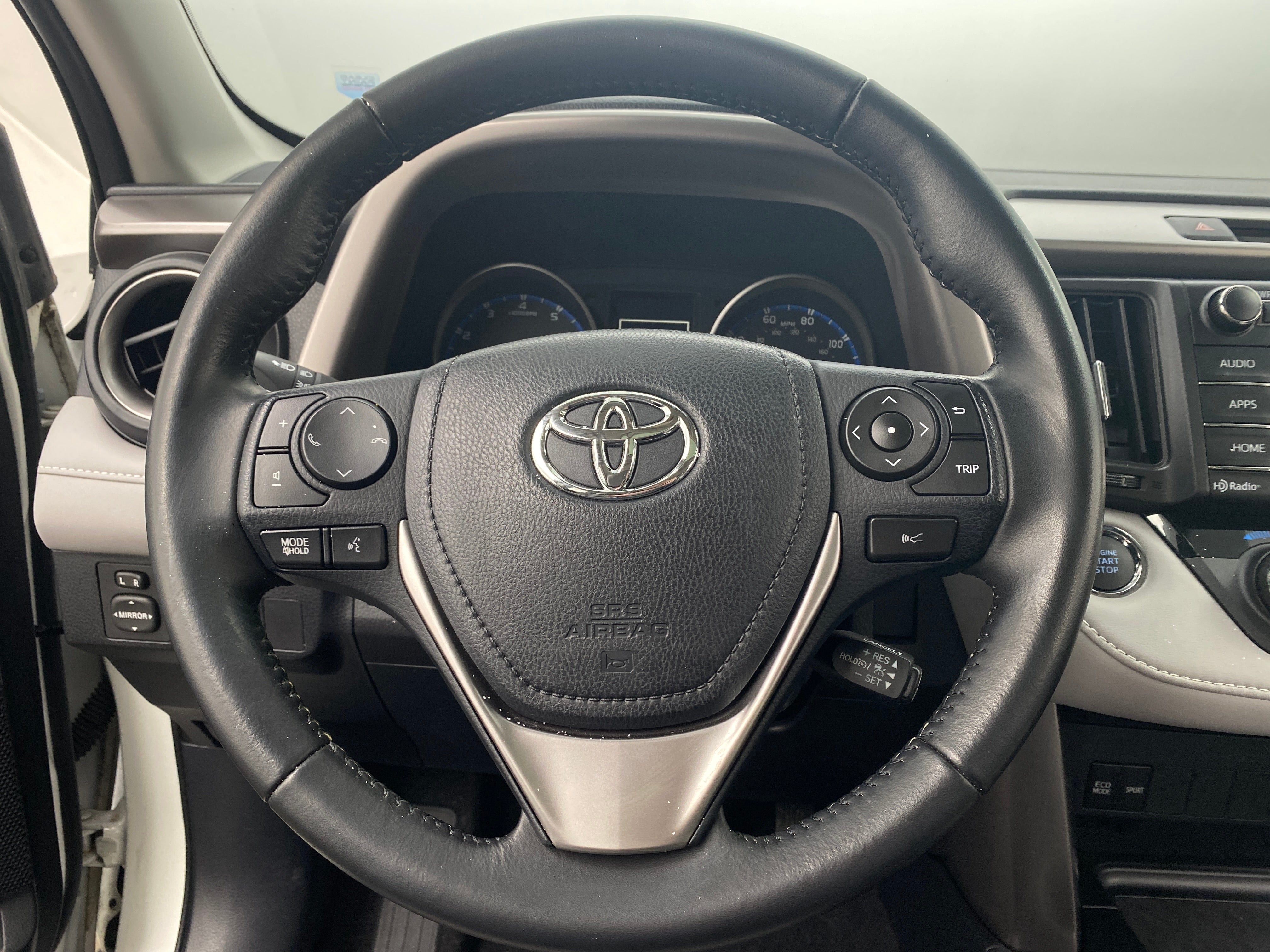 2018 Toyota RAV4 XLE 5