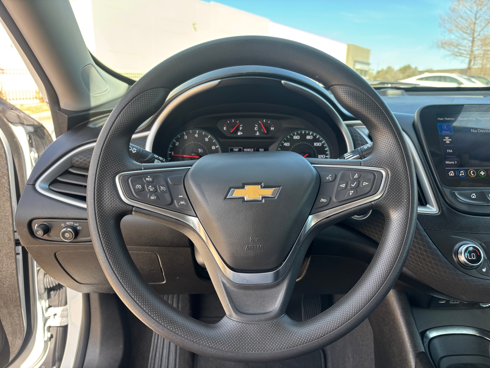 Thumbnail: 2024 Chevrolet Malibu - 4
