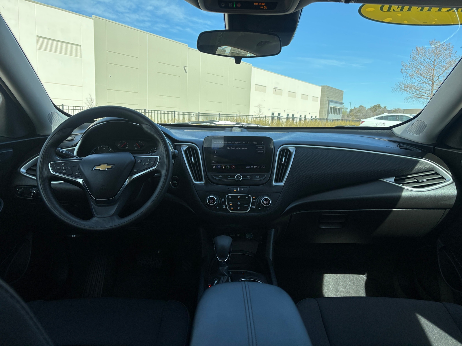 Thumbnail: 2024 Chevrolet Malibu - 3
