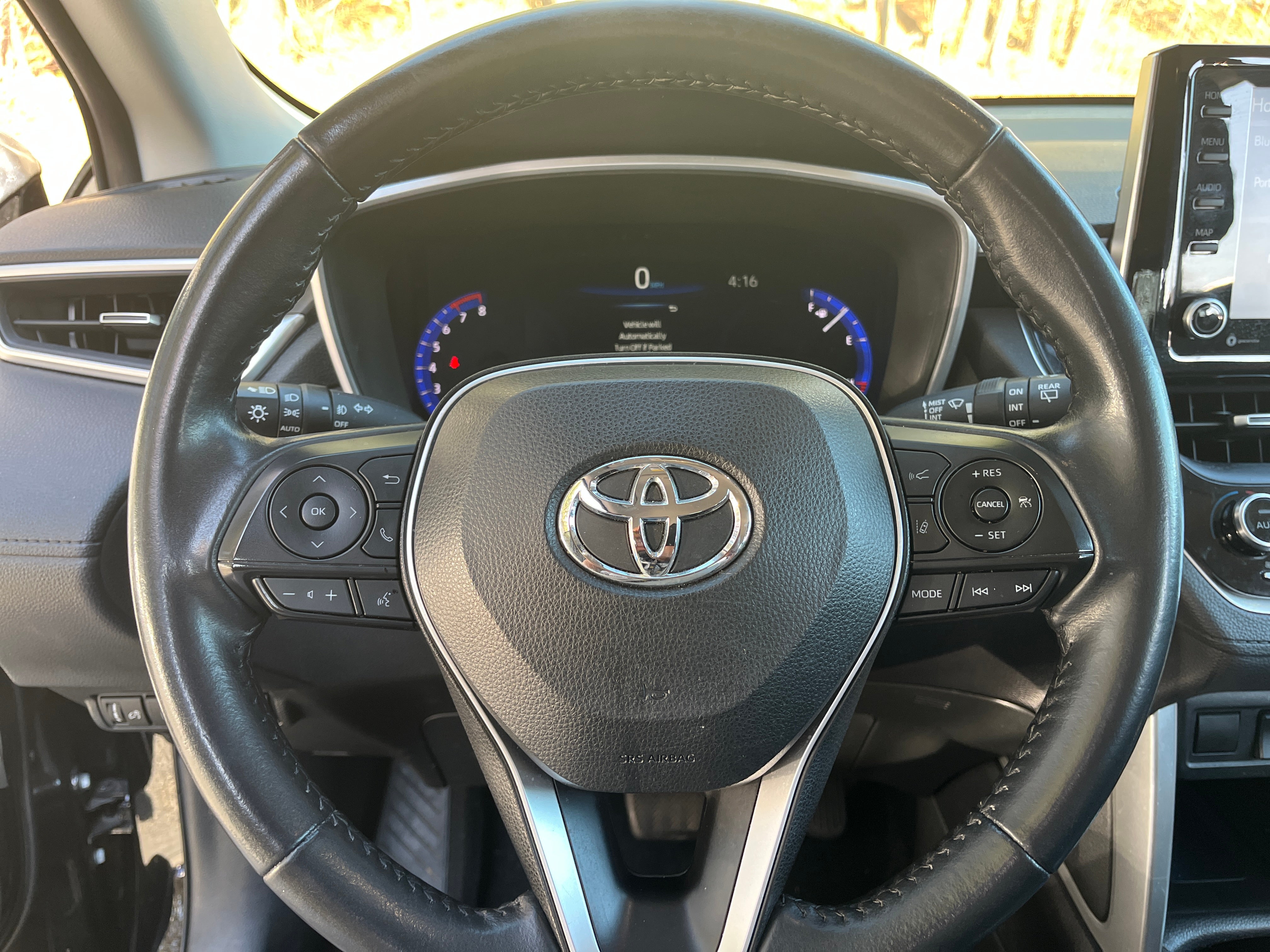 2022 Toyota Corolla Cross XLE 5