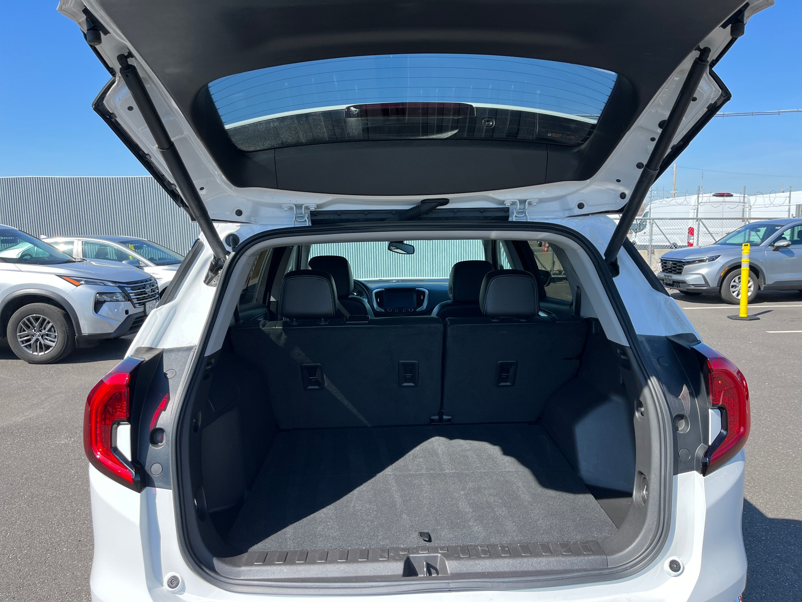 Thumbnail: 2024 GMC Terrain - 6