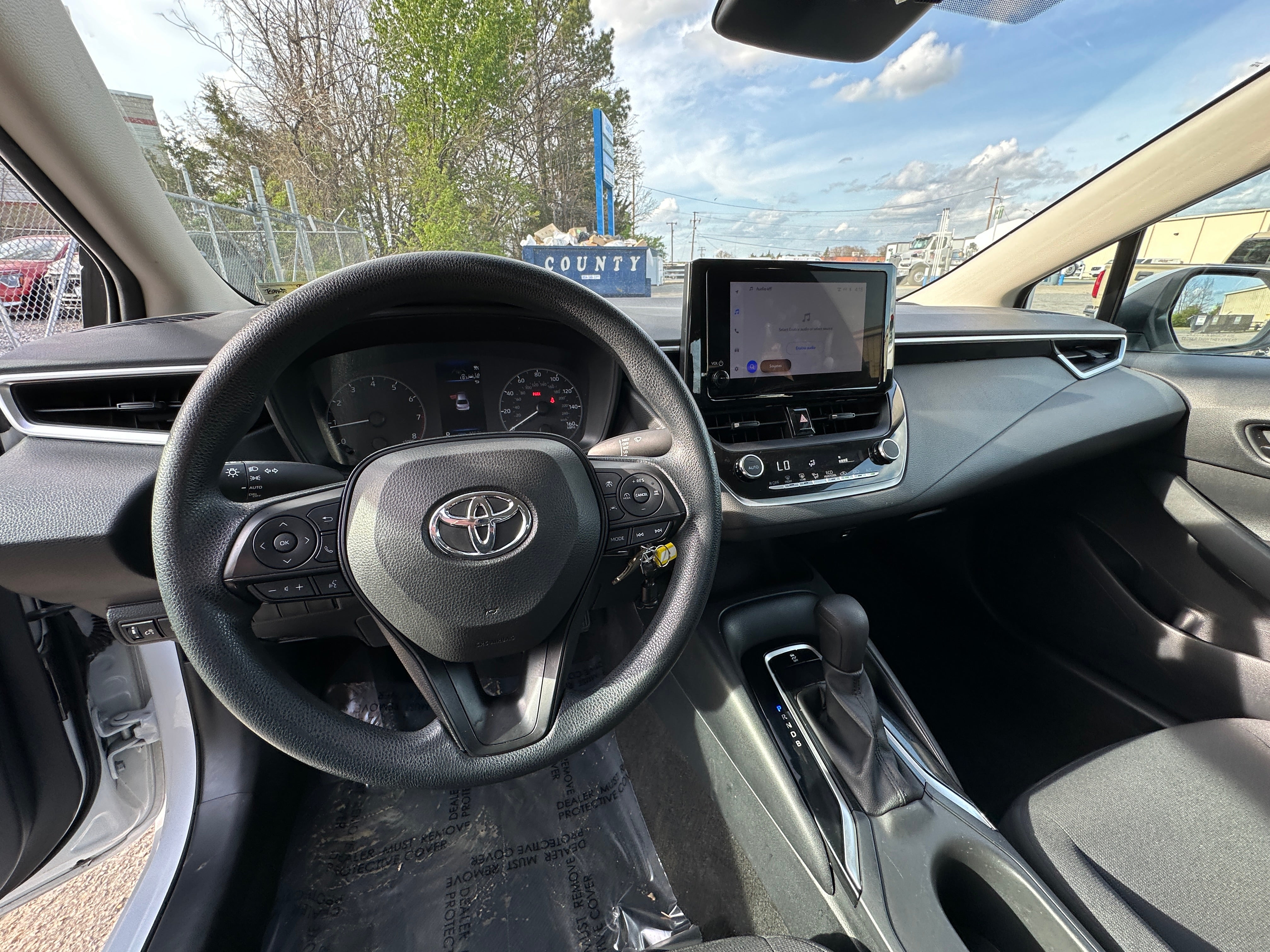2023 Toyota Corolla LE 3