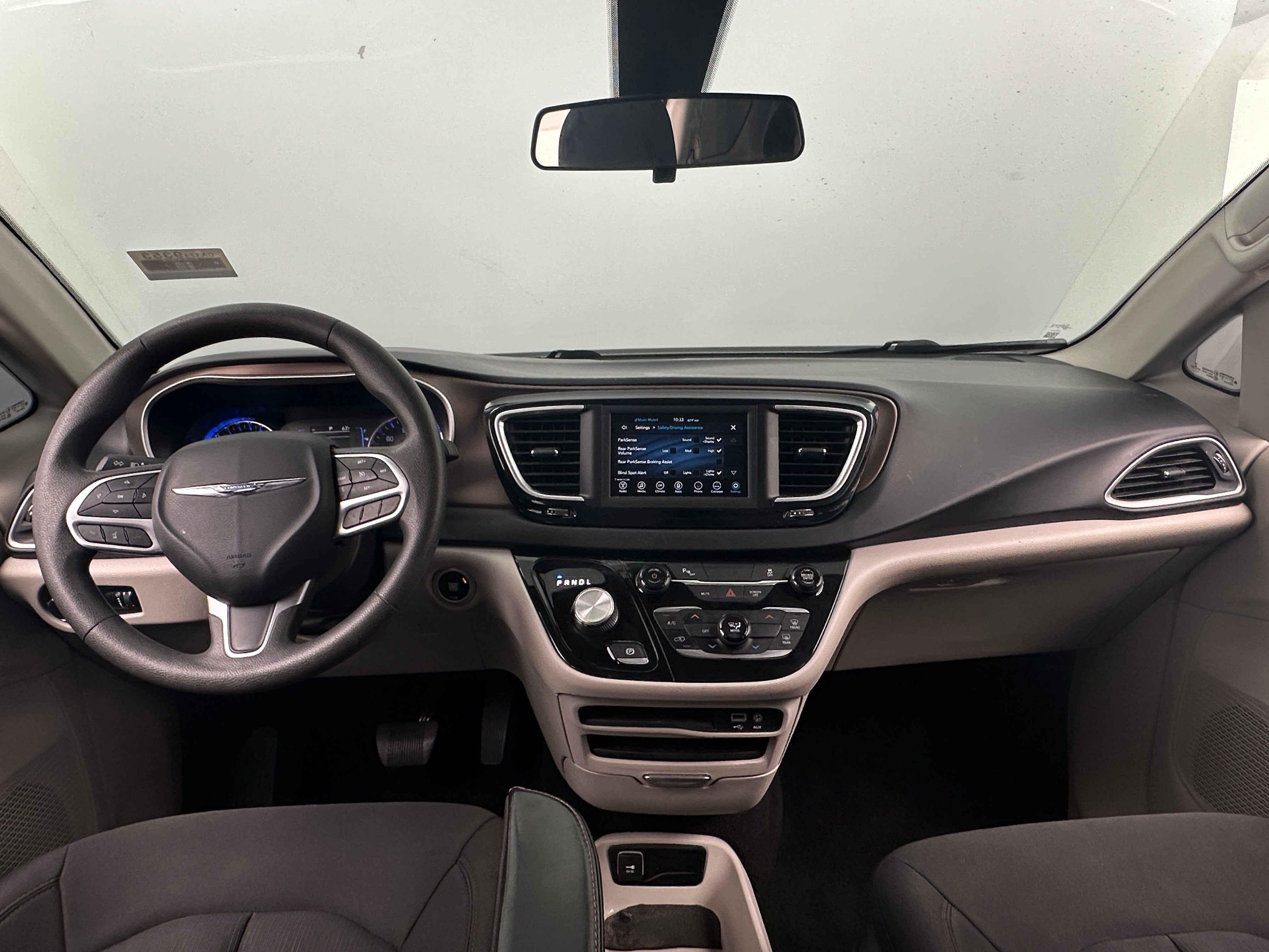 2018 Chrysler Pacifica L 3