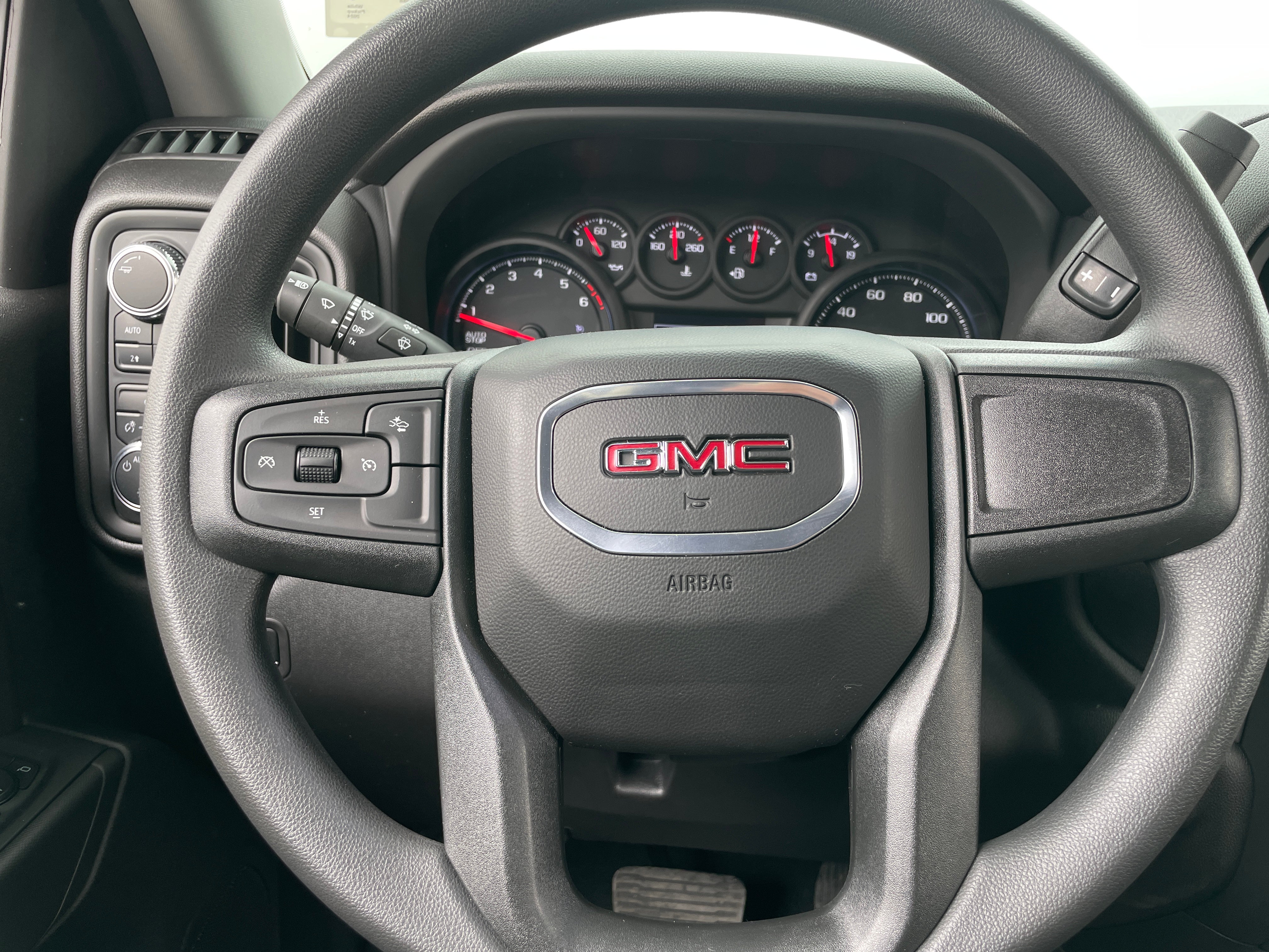 2024 GMC Sierra 1500 Pro 5