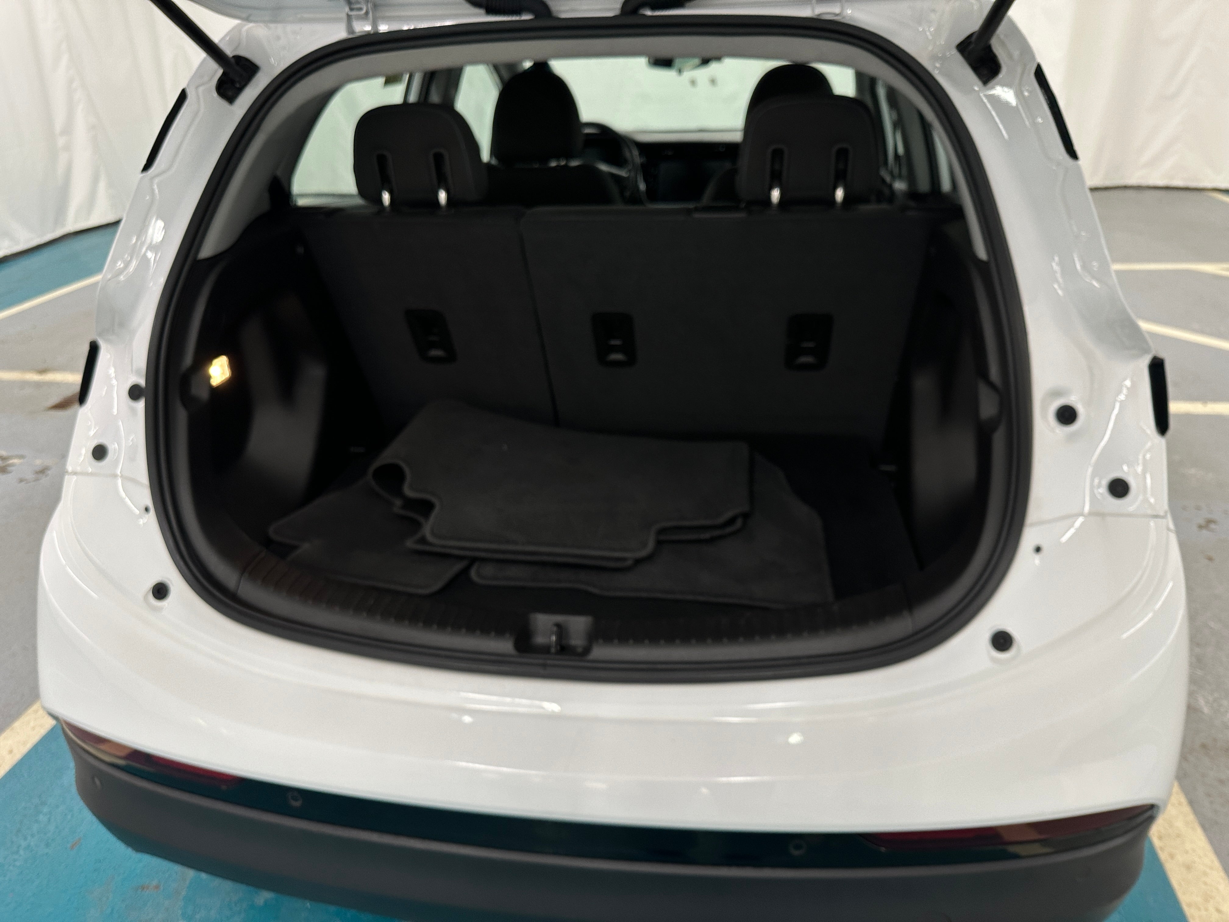 2023 Chevrolet Bolt EV 1LT 7