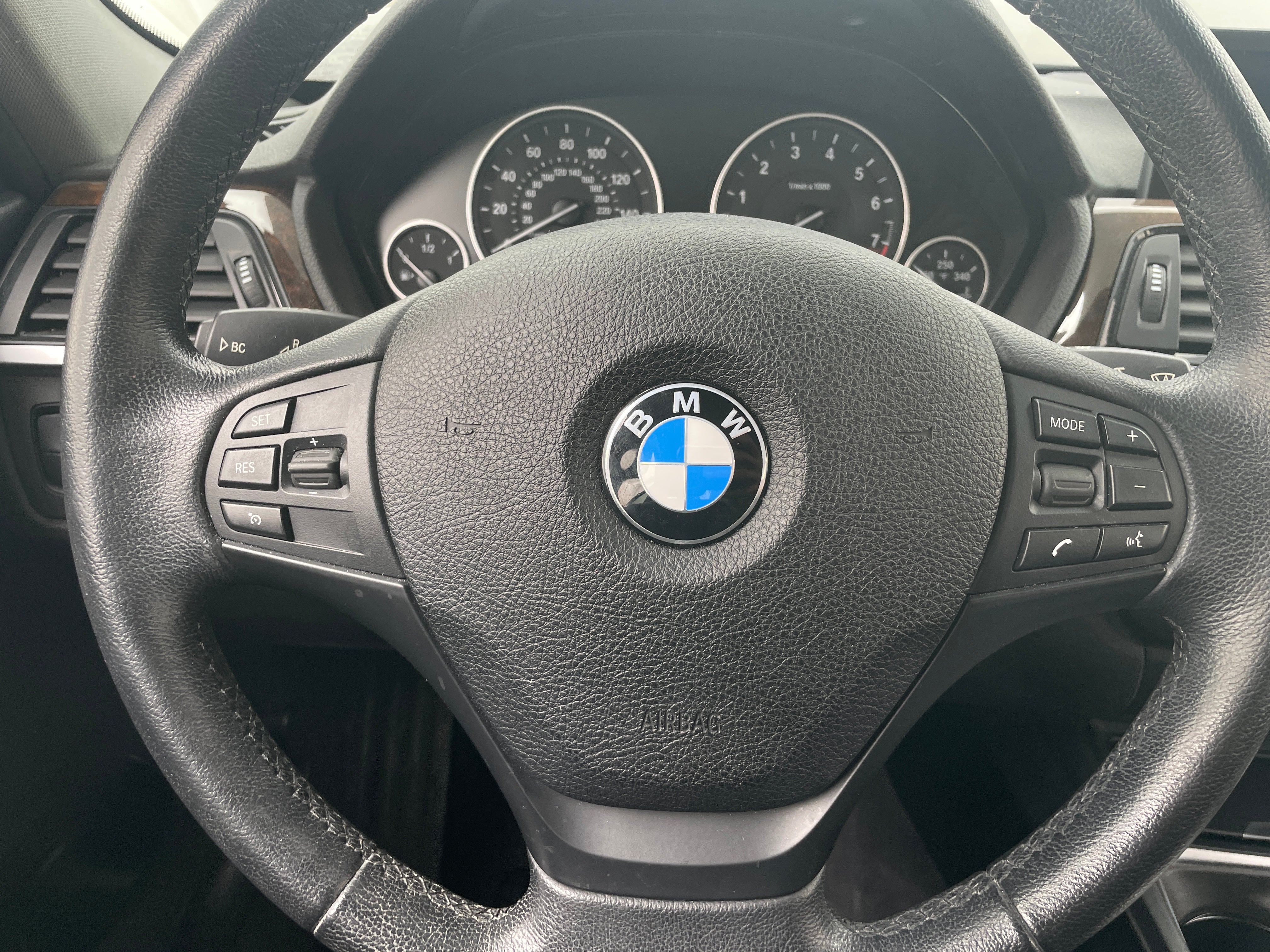 2015 BMW 3 Series 320i xDrive 4