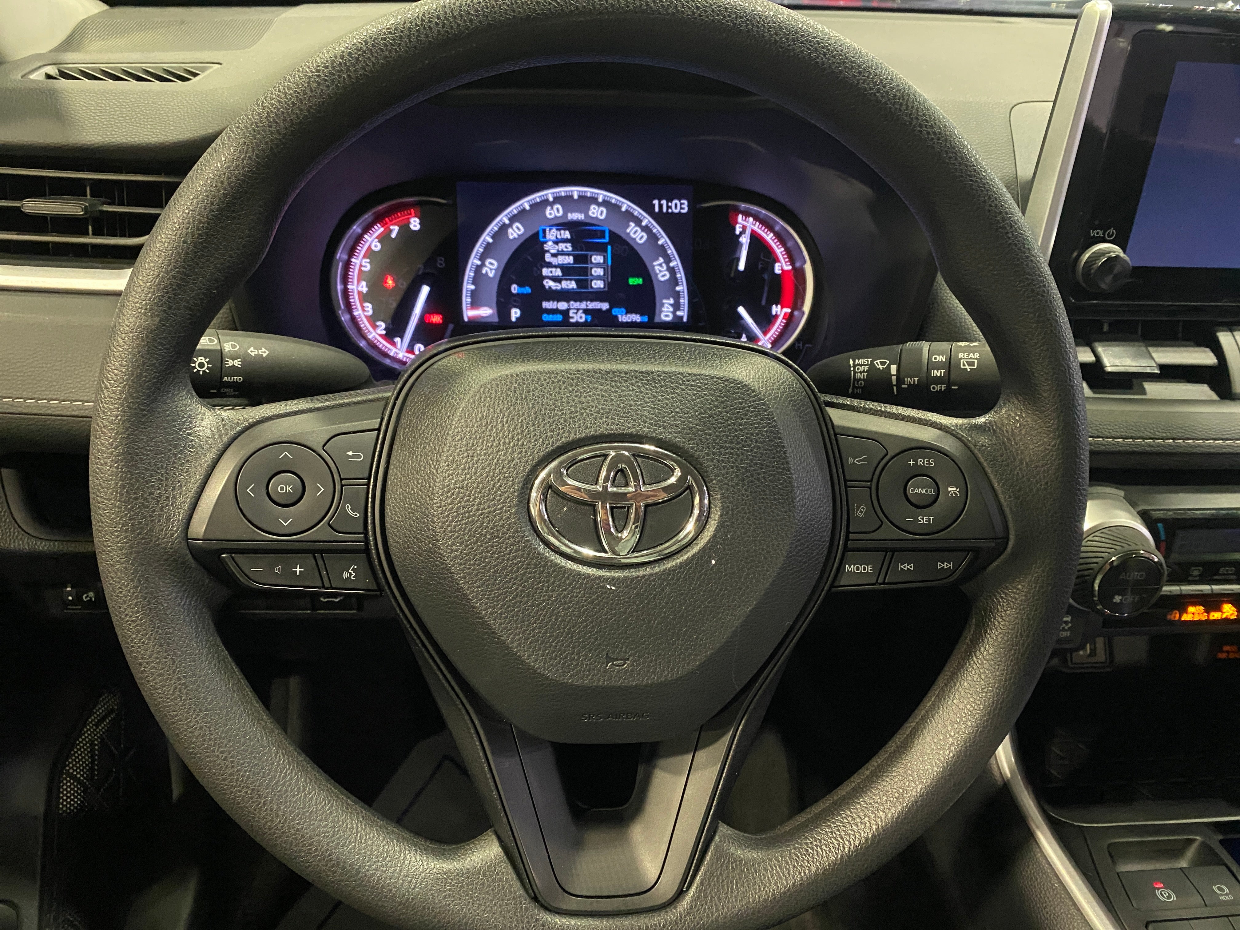 2024 Toyota RAV4 XLE 5