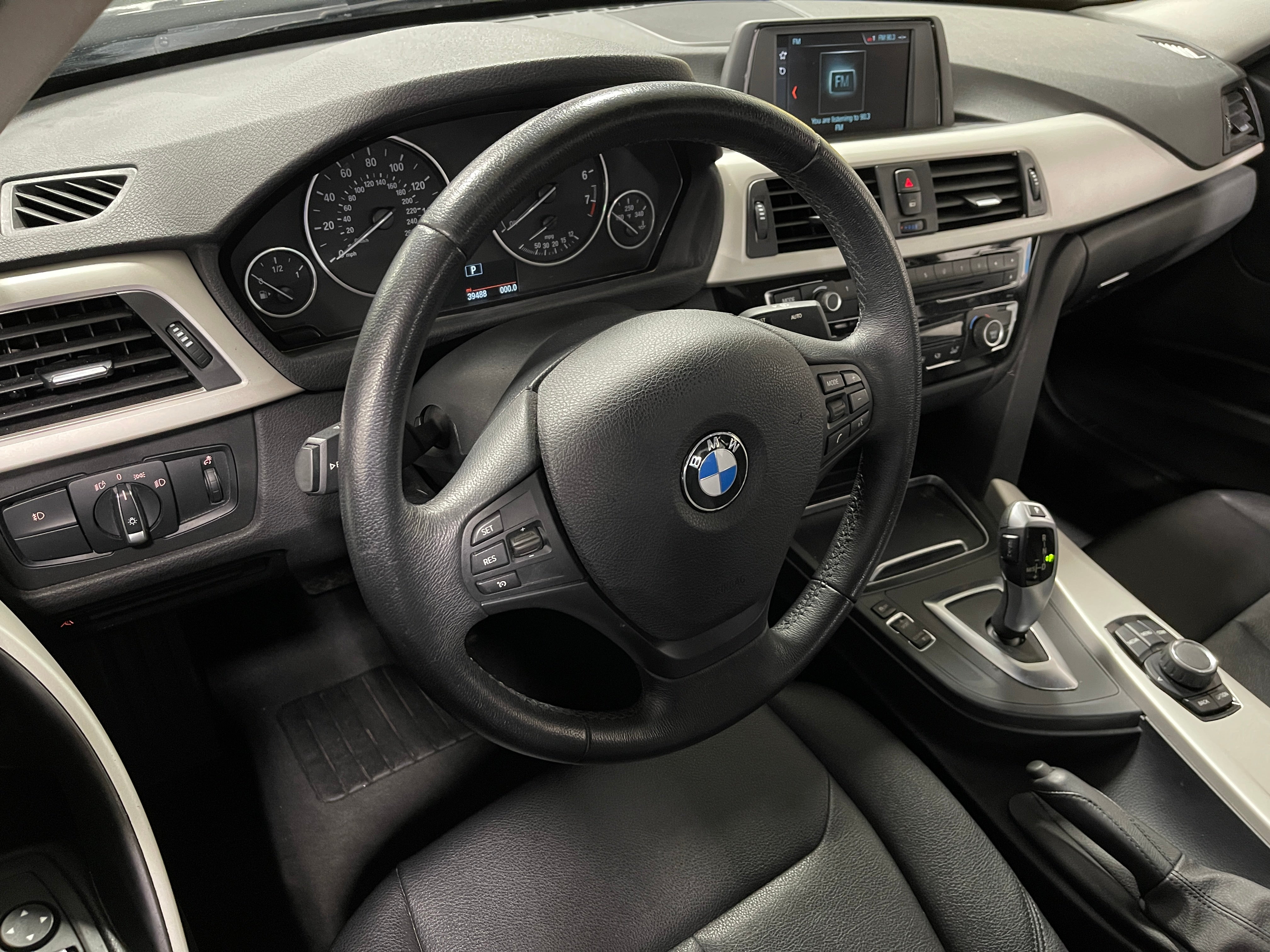 2018 BMW 3 Series 320i 3