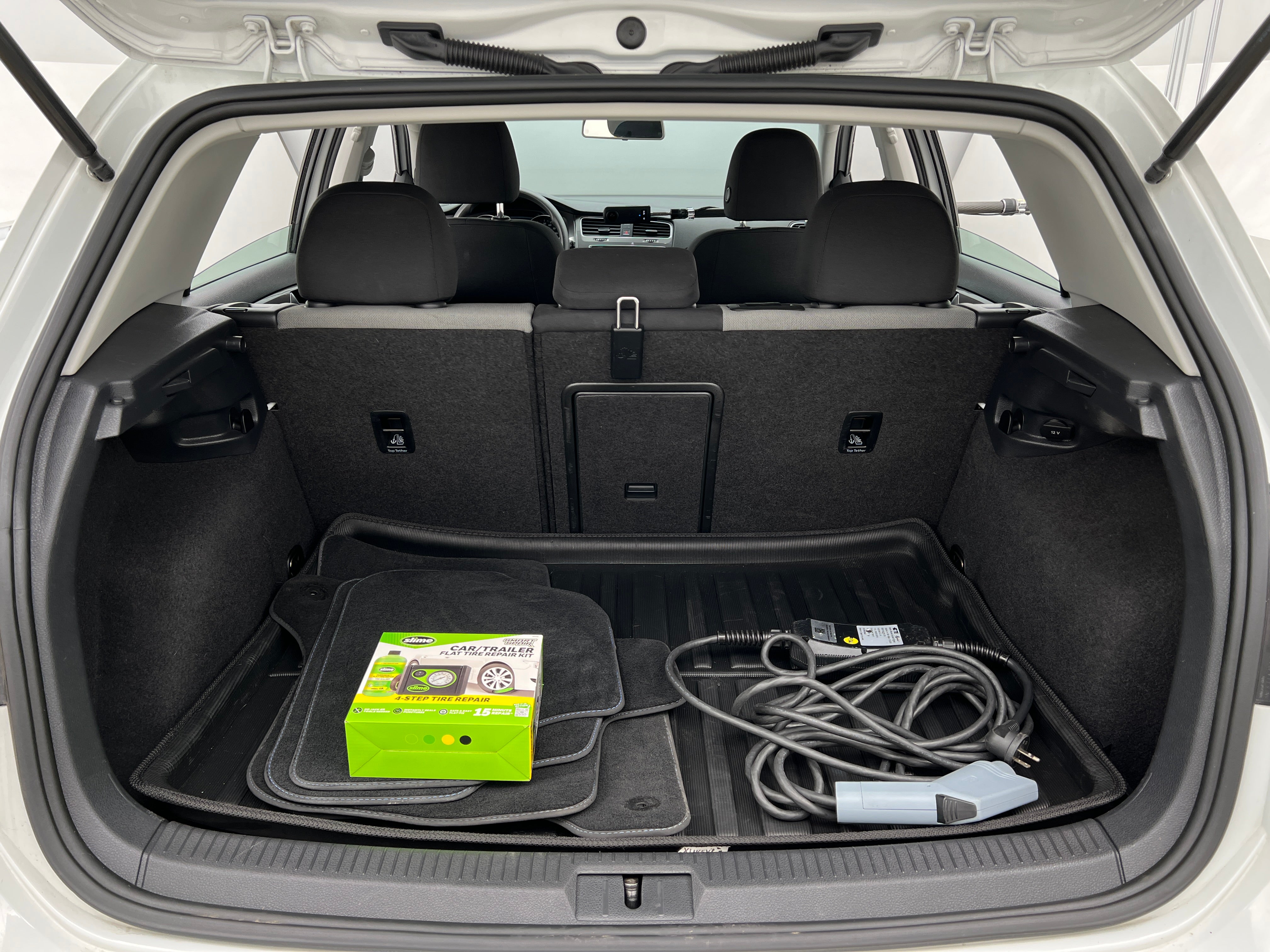 2016 Volkswagen e-Golf SE 7