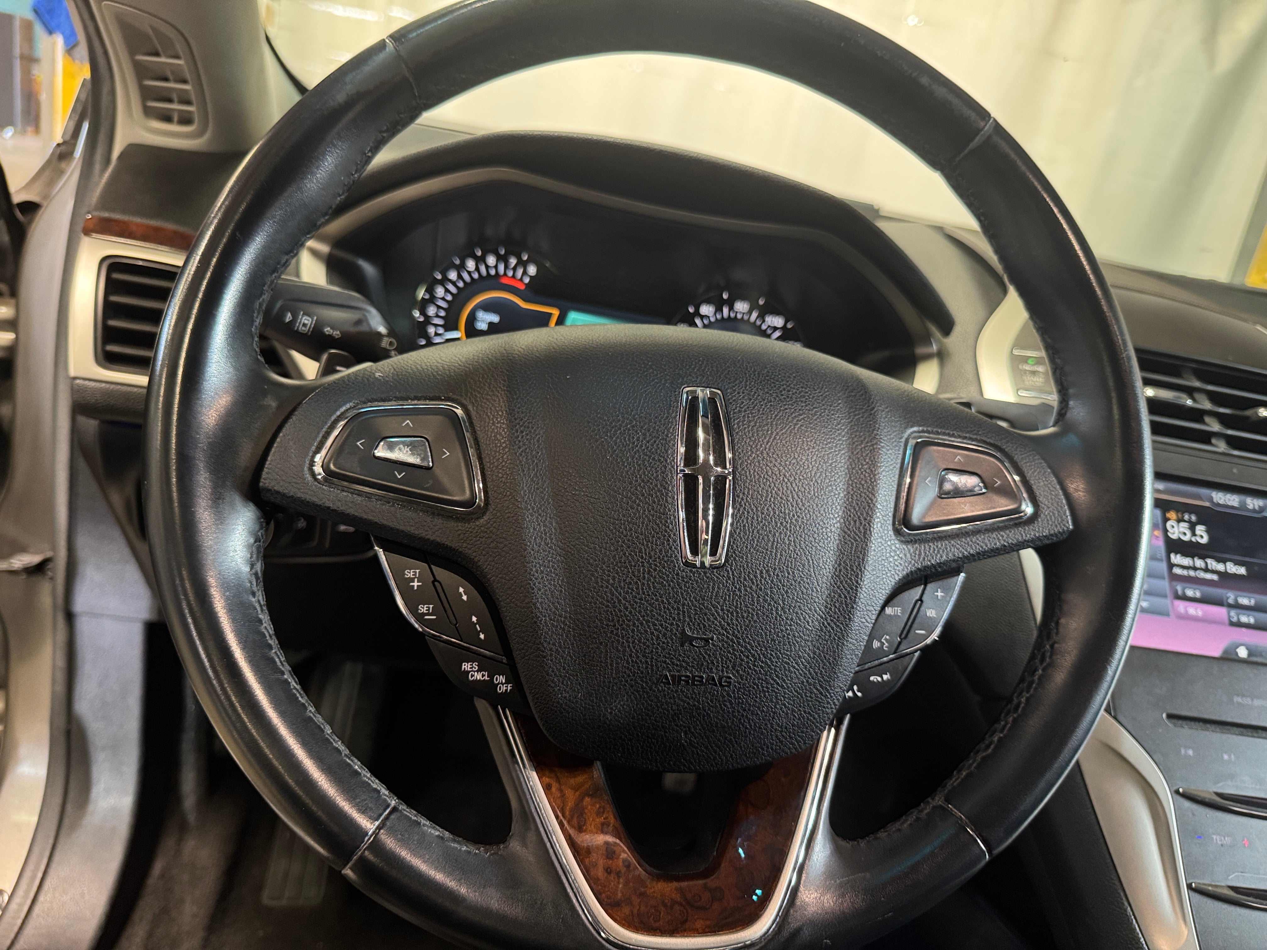 2015 Lincoln MKZ Base 4