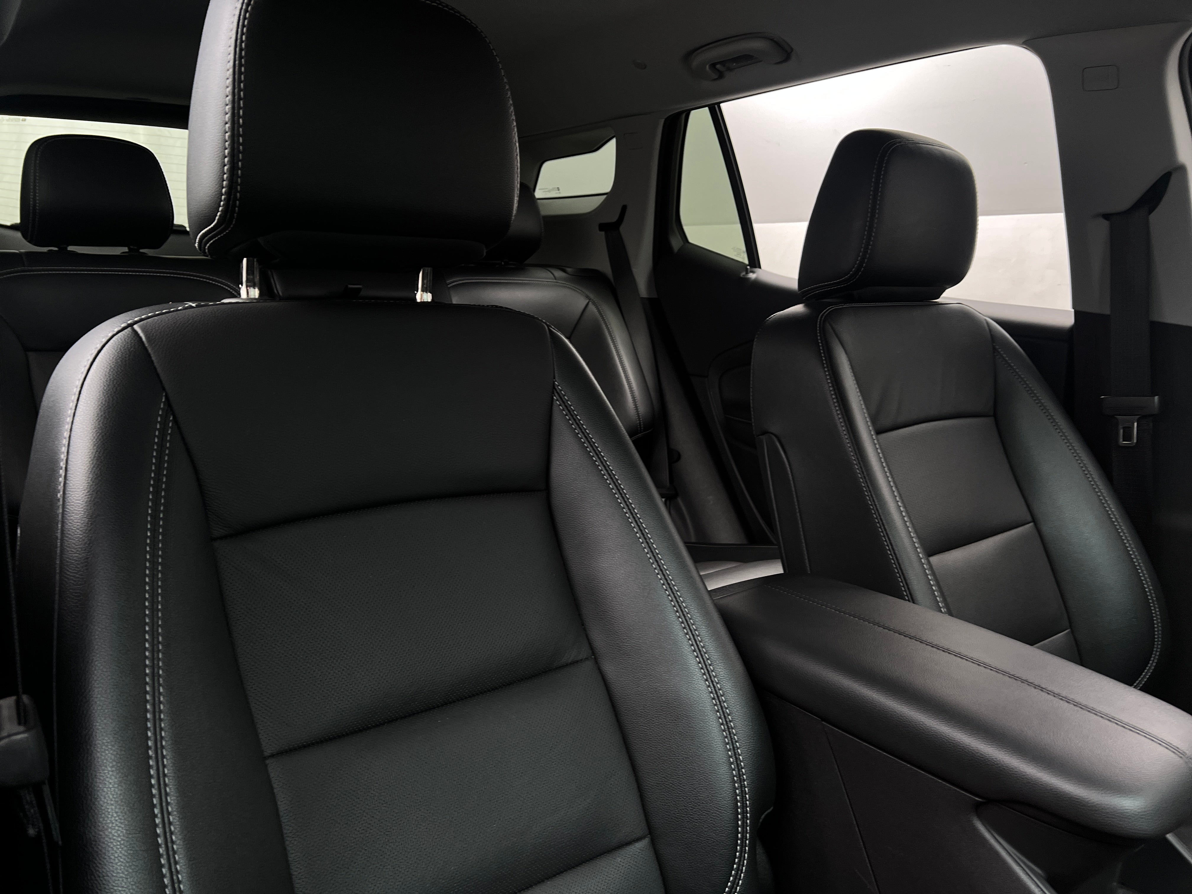 2024 GMC Terrain SLT 2