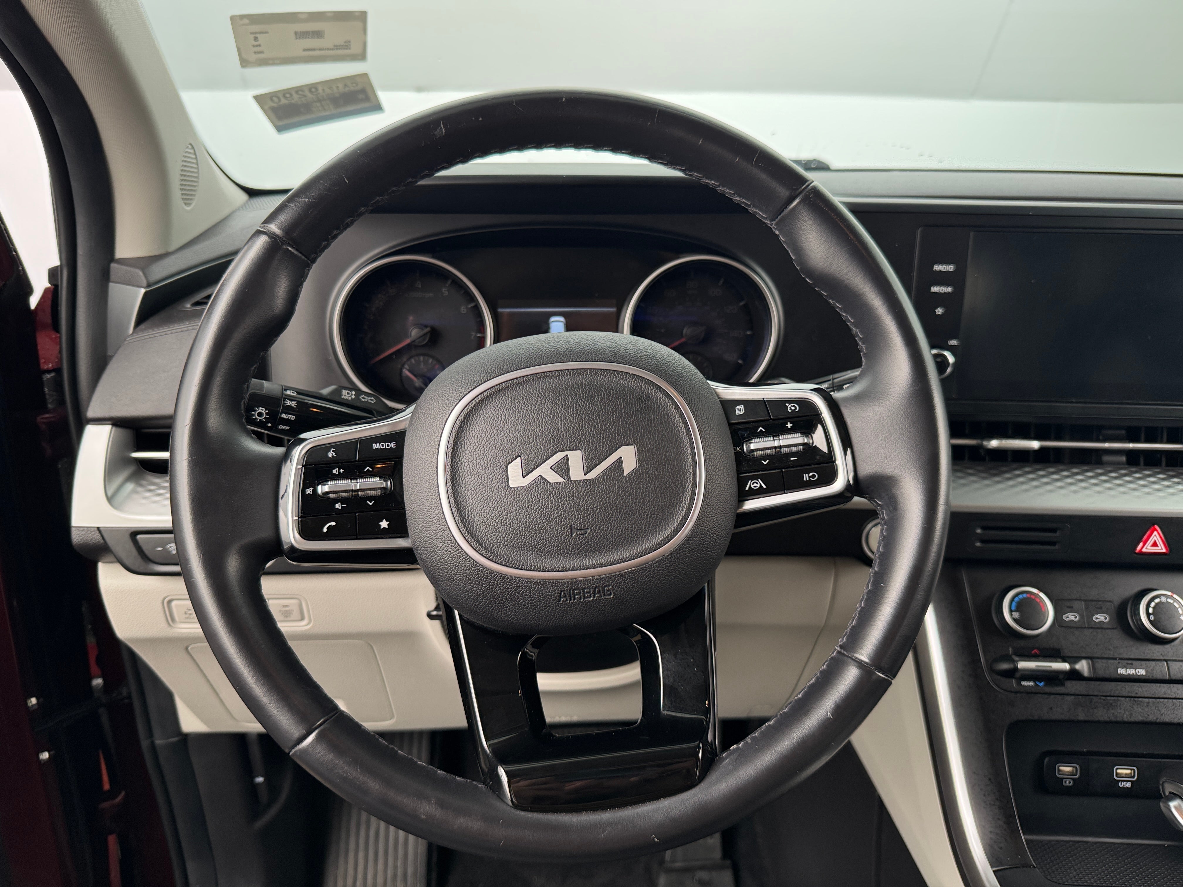 2022 Kia Carnival LX 5