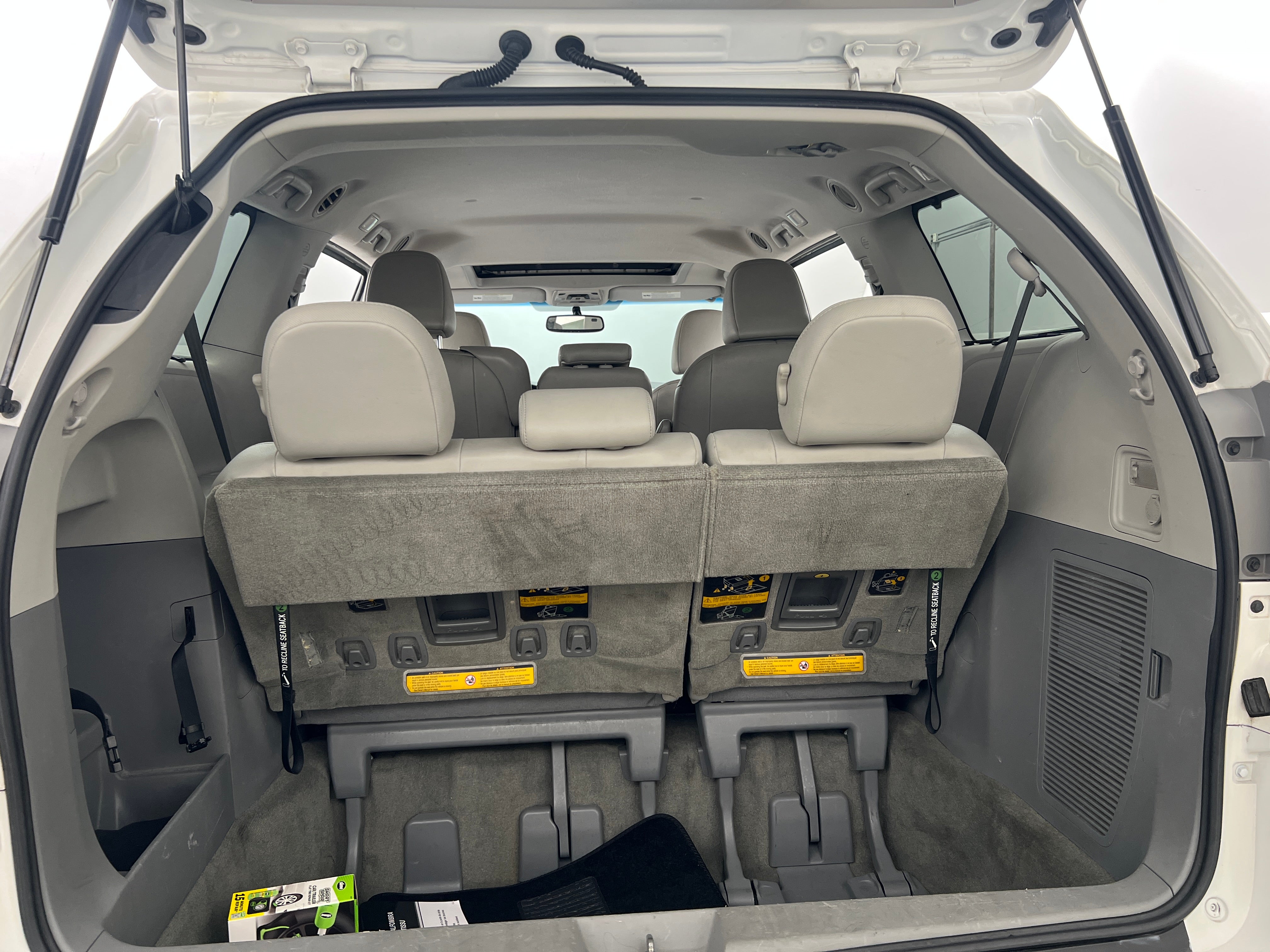 2012 Toyota Sienna XLE 6