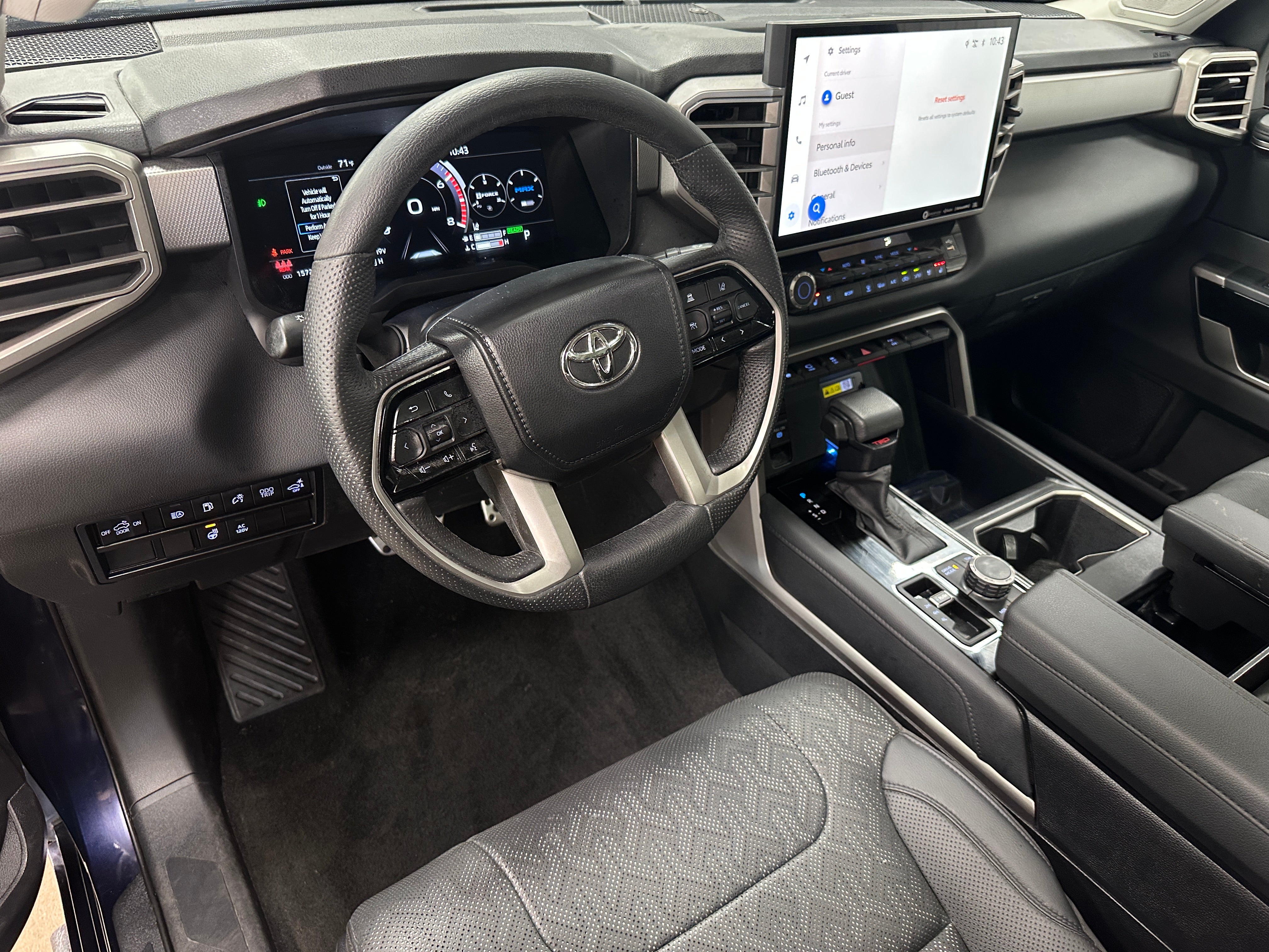 2023 Toyota Tundra Limited 3