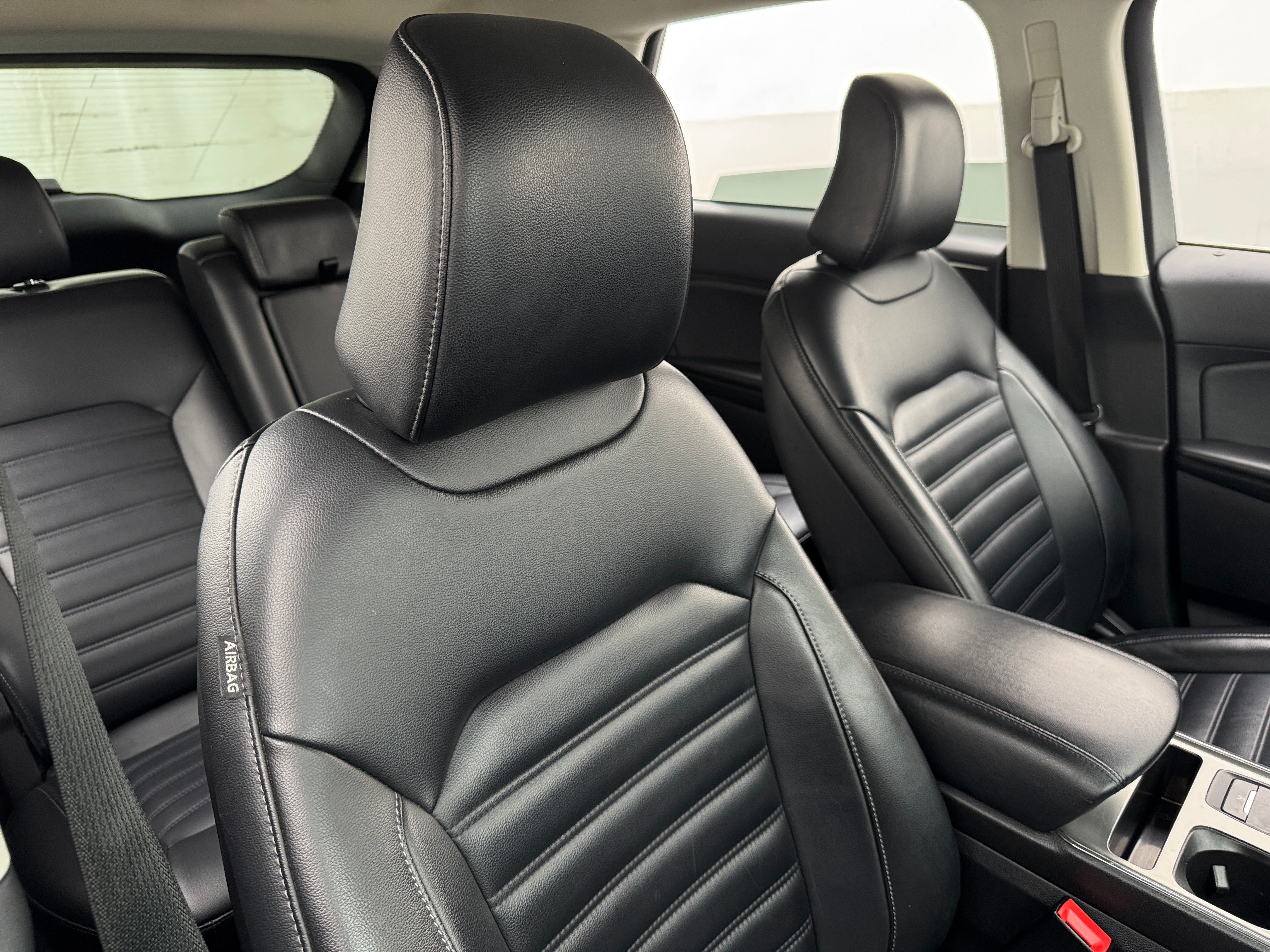 2022 Ford Edge SEL 2
