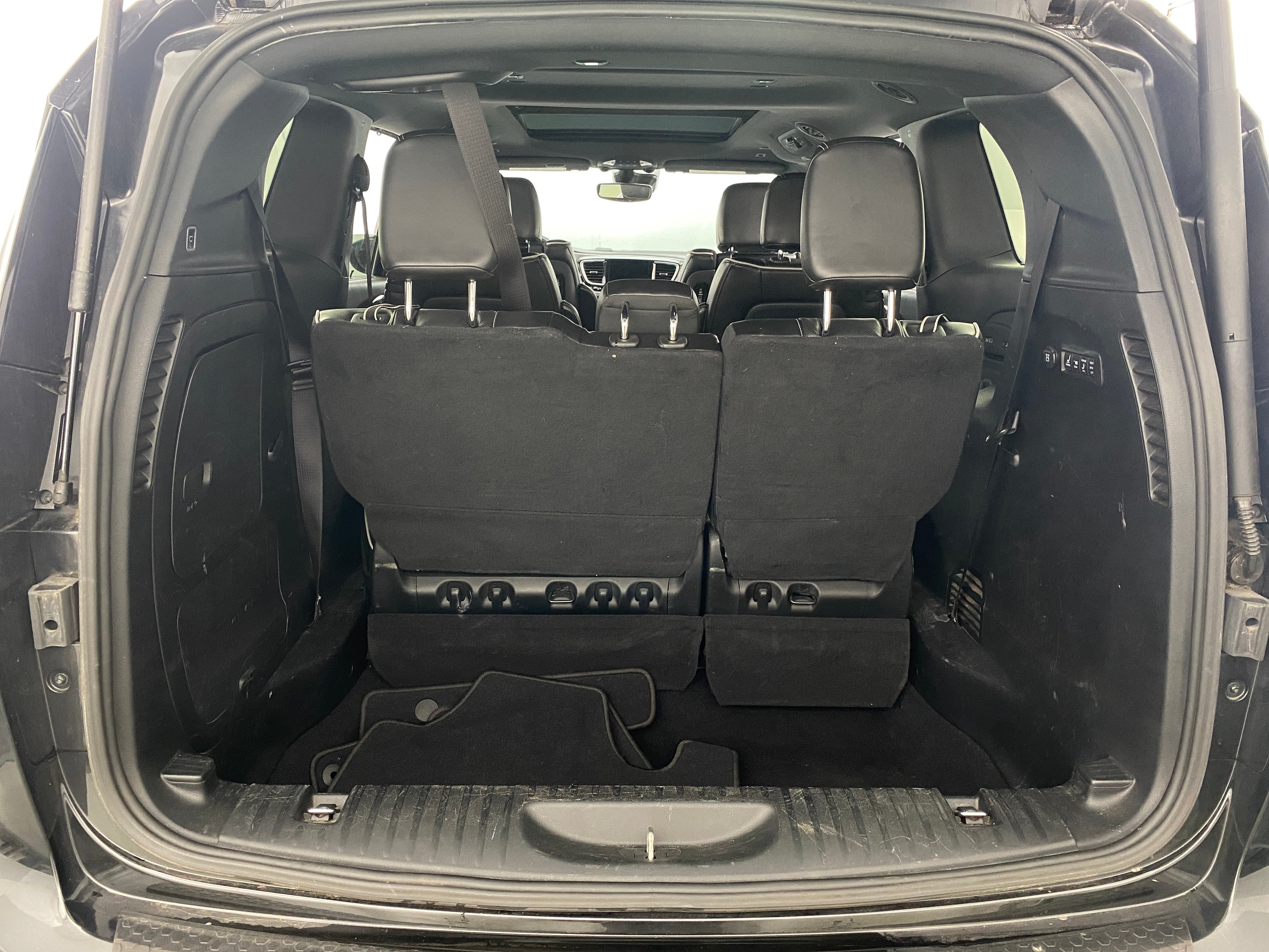 2019 Chrysler Pacifica Limited 6