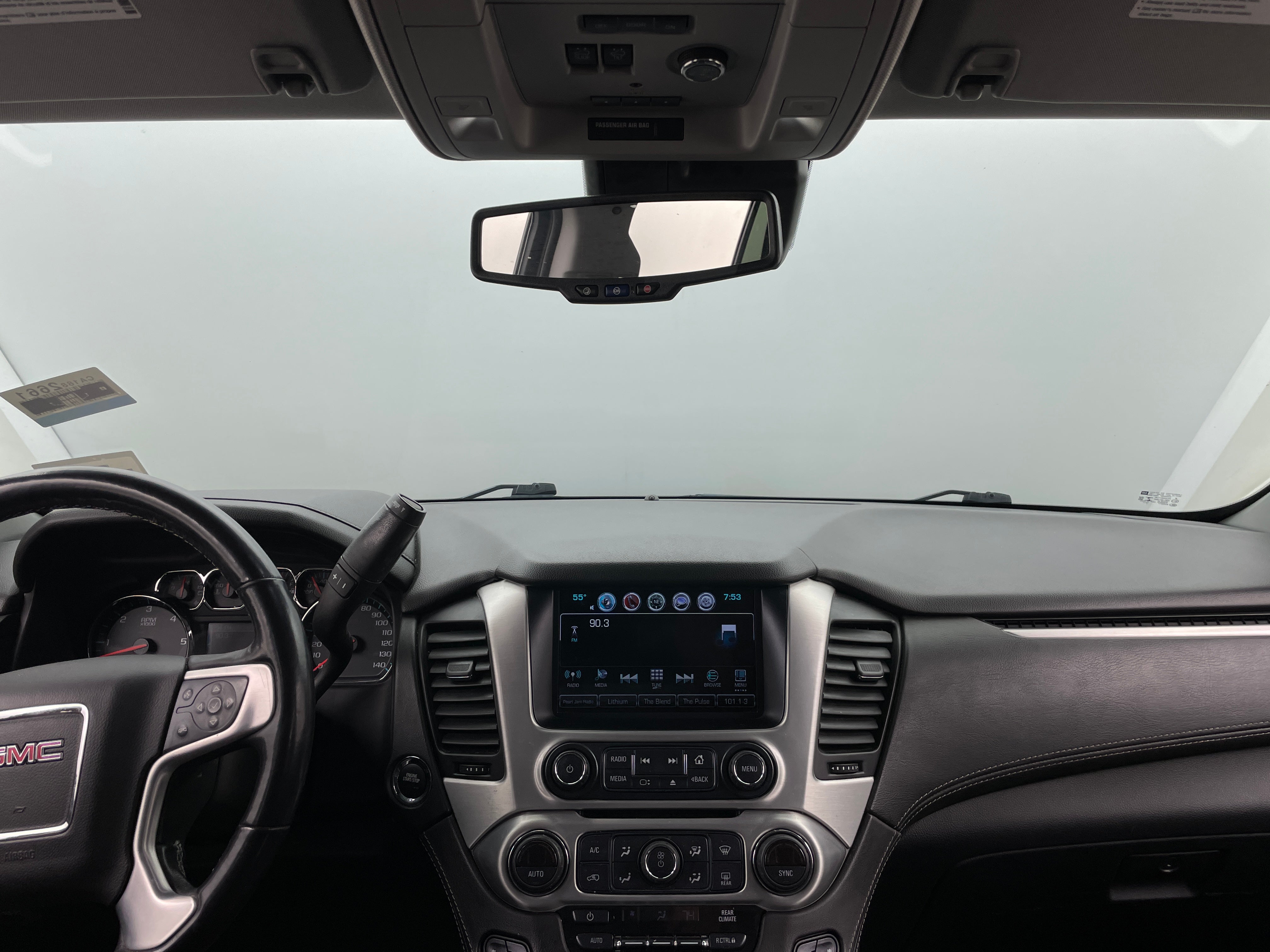 2020 GMC Yukon SLT 2