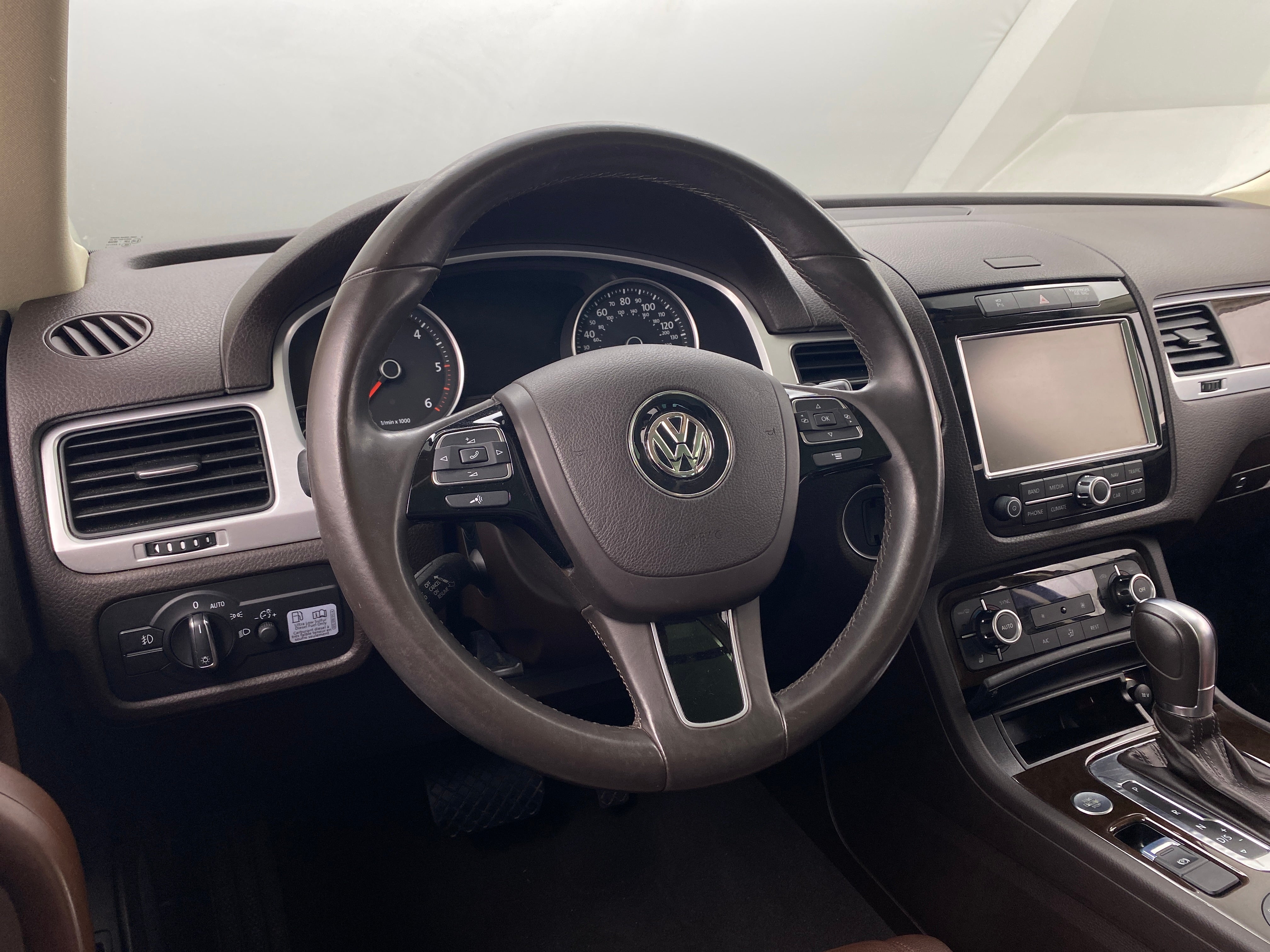 2014 Volkswagen Touareg Executive 4