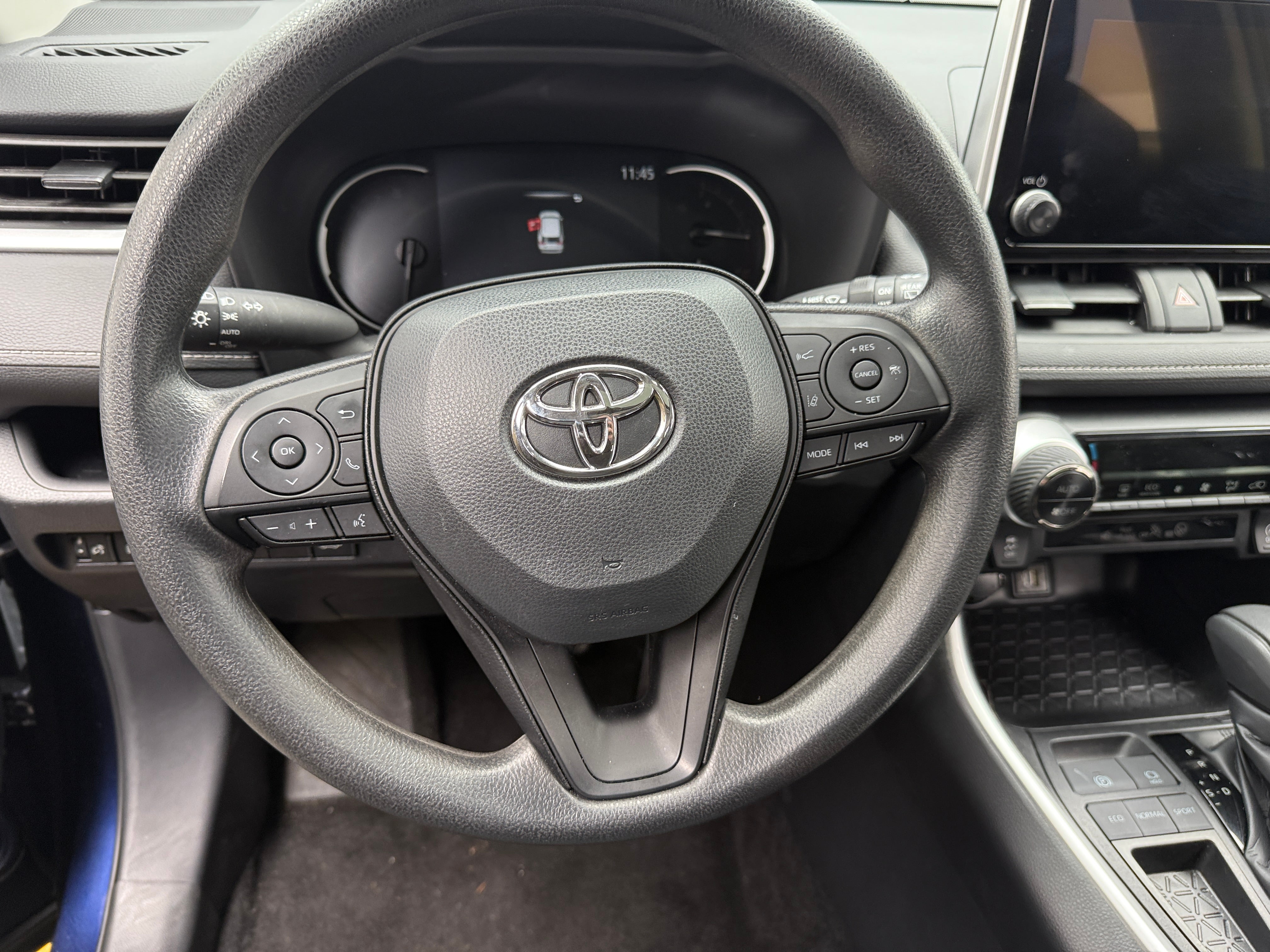 2024 Toyota RAV4 XLE 5