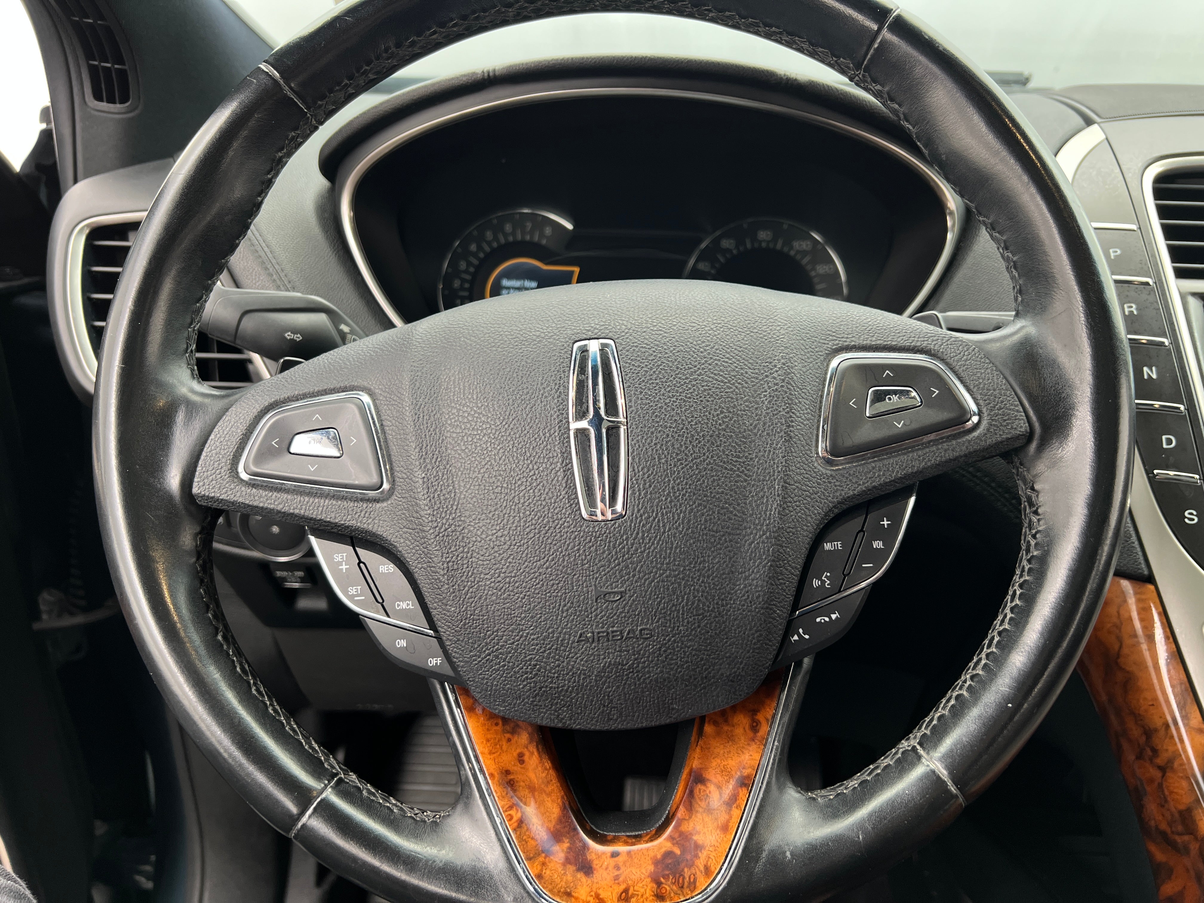 2016 Lincoln MKX Reserve 4