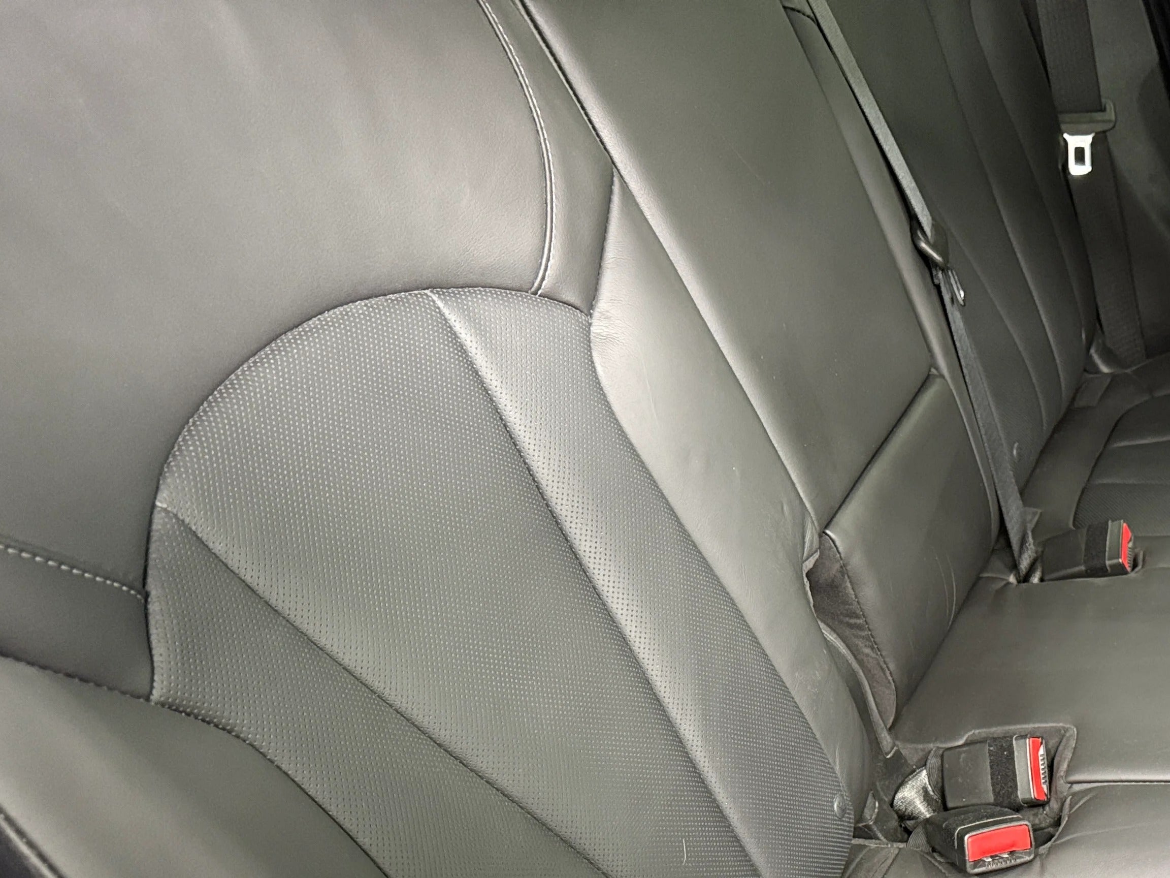 2019 Buick Envision Essence 5
