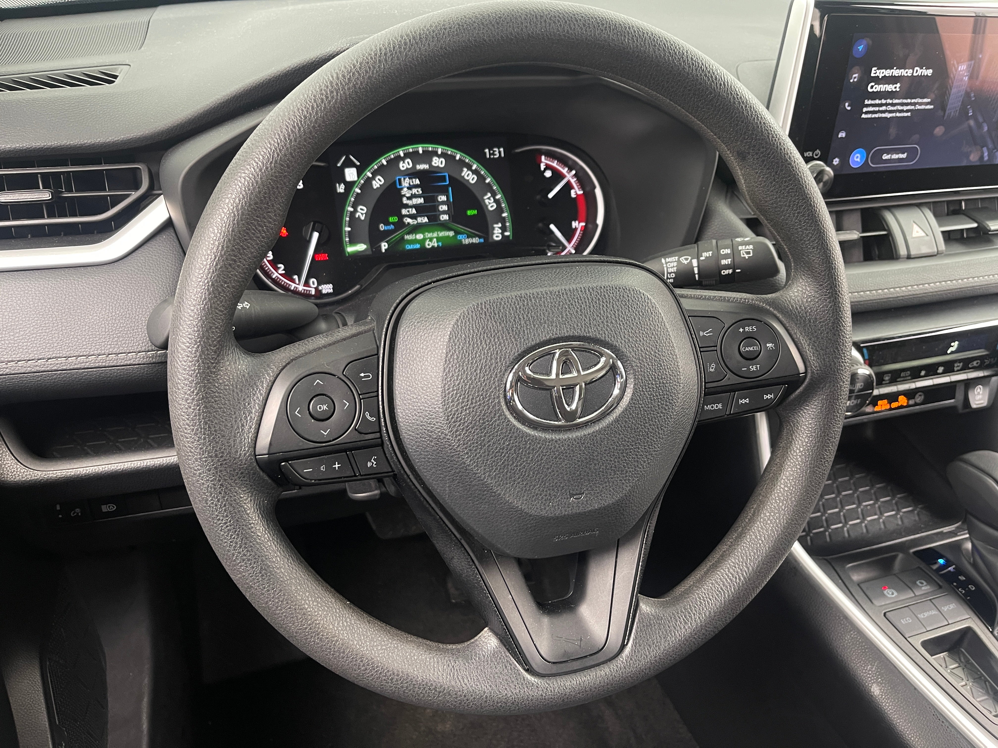 2024 Toyota RAV4 XLE 5