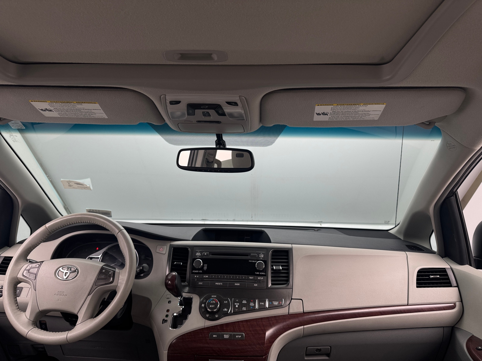 Thumbnail: 2013 Toyota Sienna - 3
