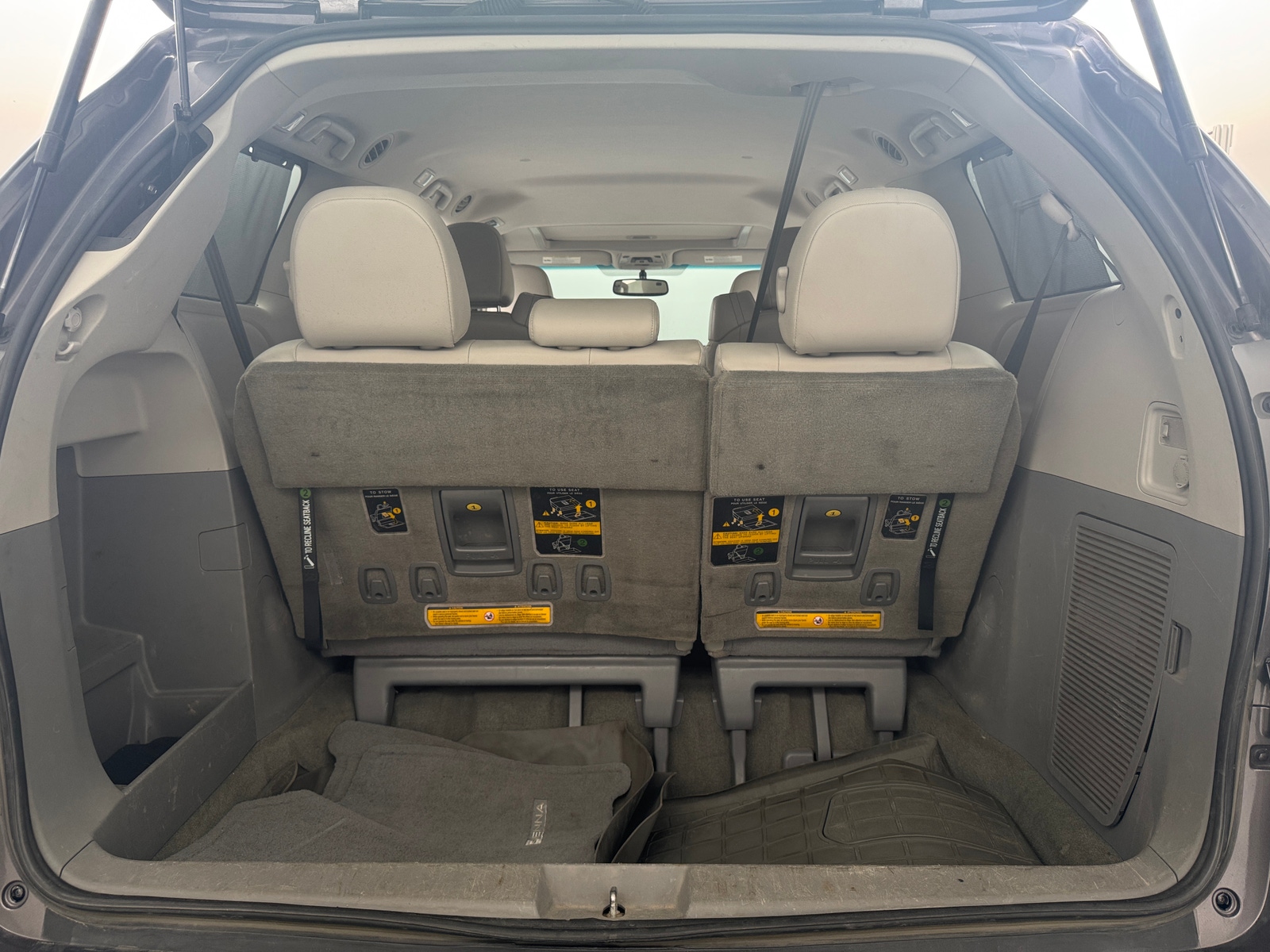 Thumbnail: 2013 Toyota Sienna - 7