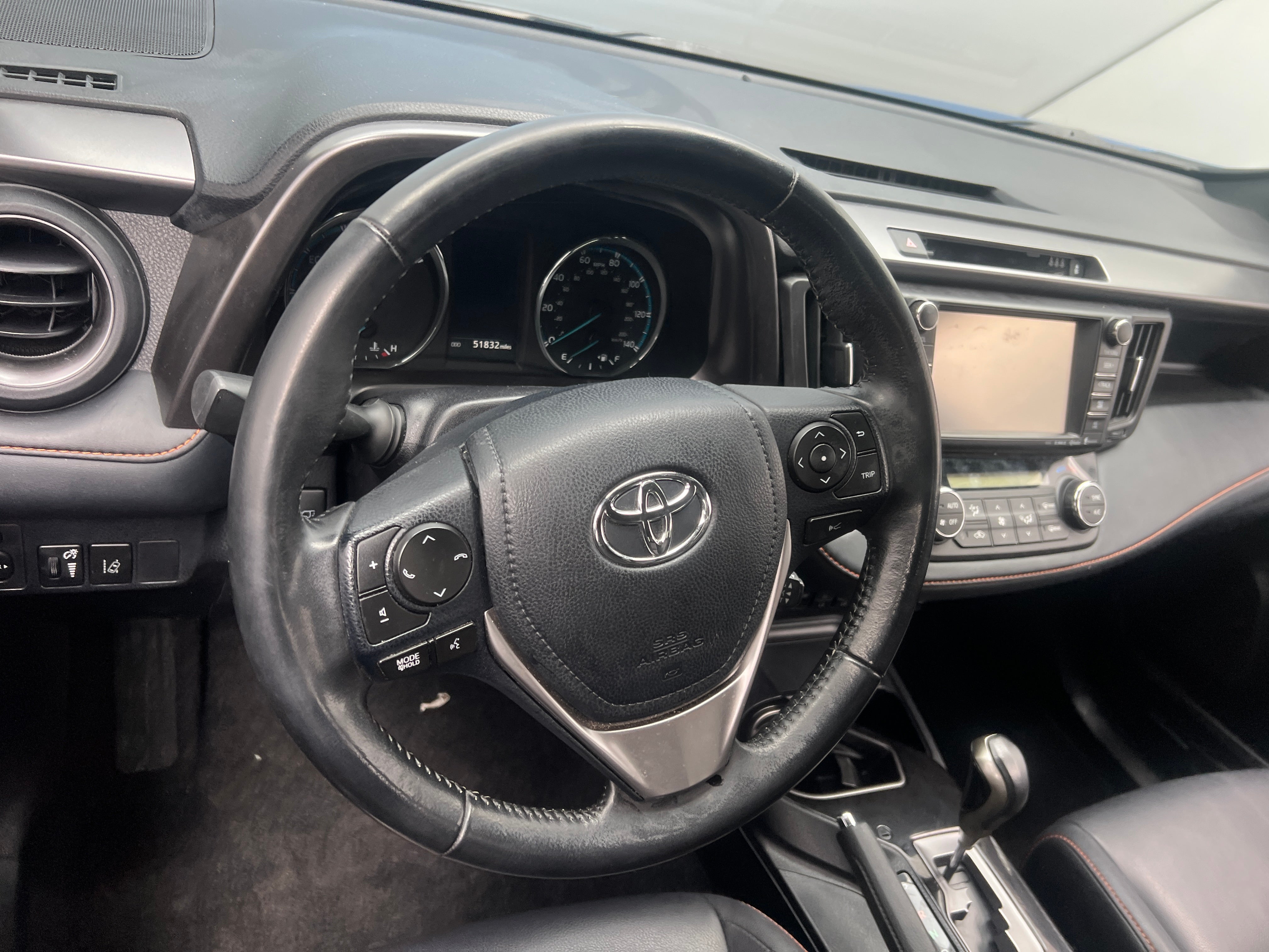 2018 Toyota RAV4 SE 4