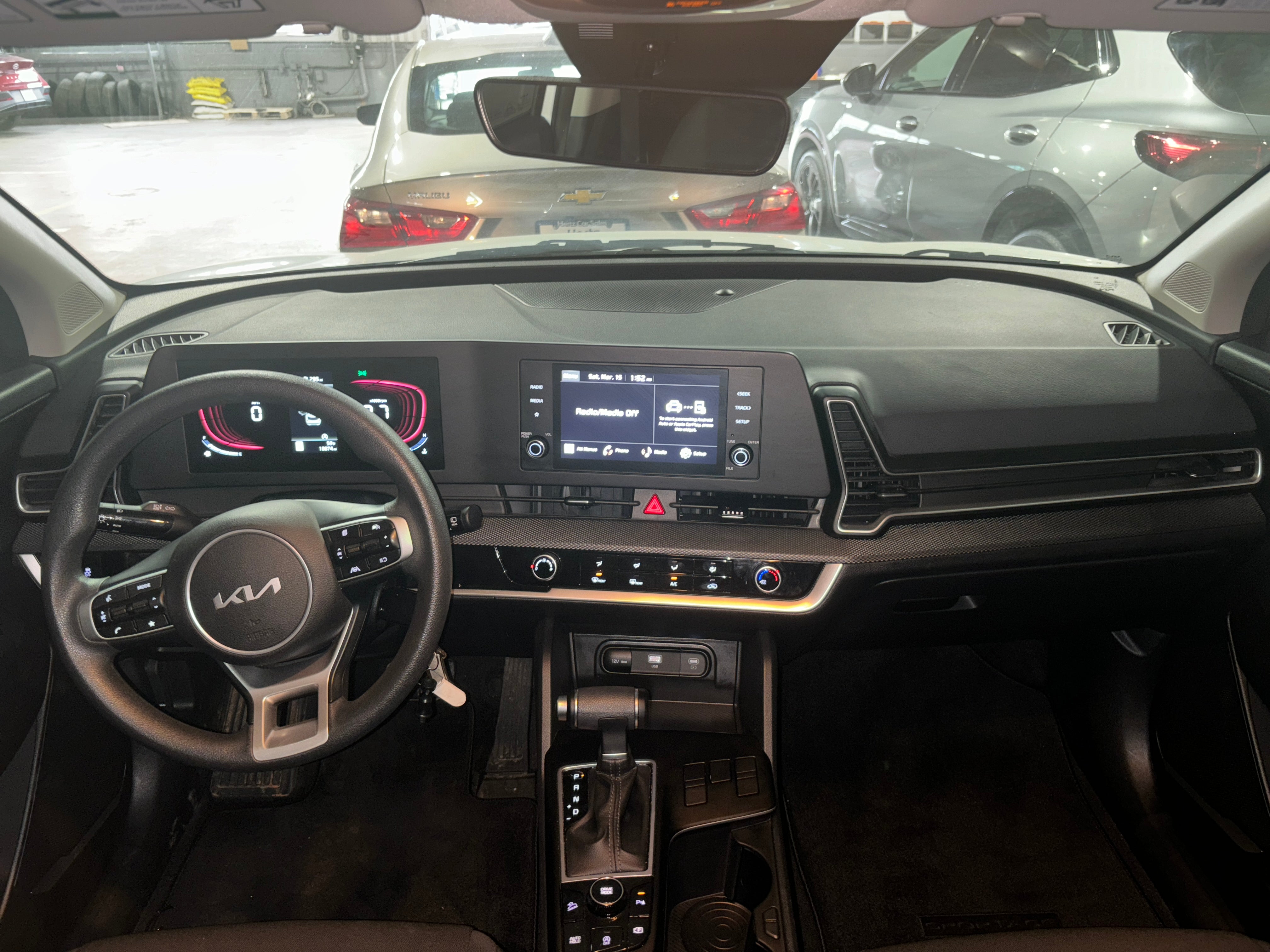 2024 Kia Sportage LX 3