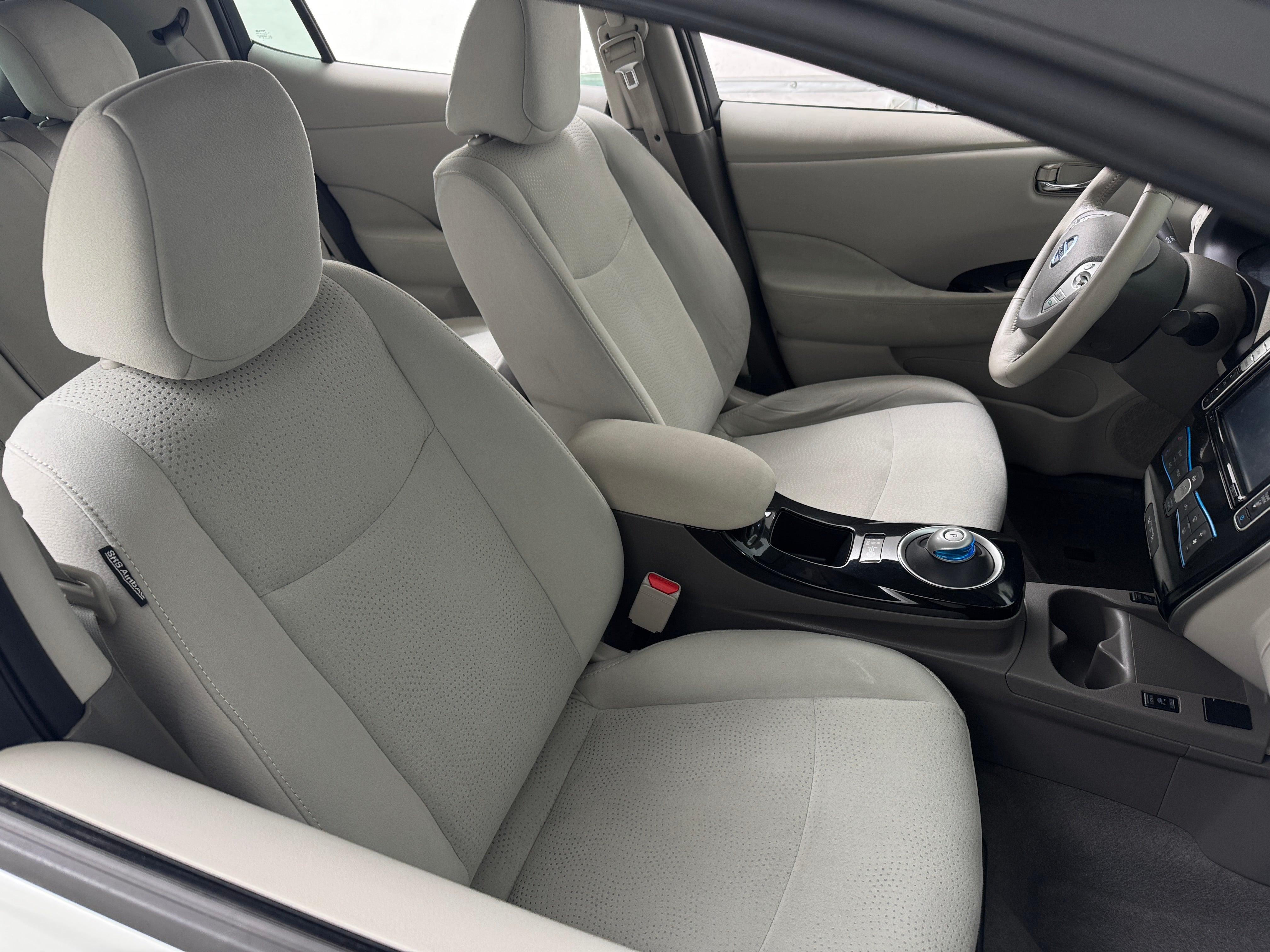 2016 Nissan Leaf SV 2