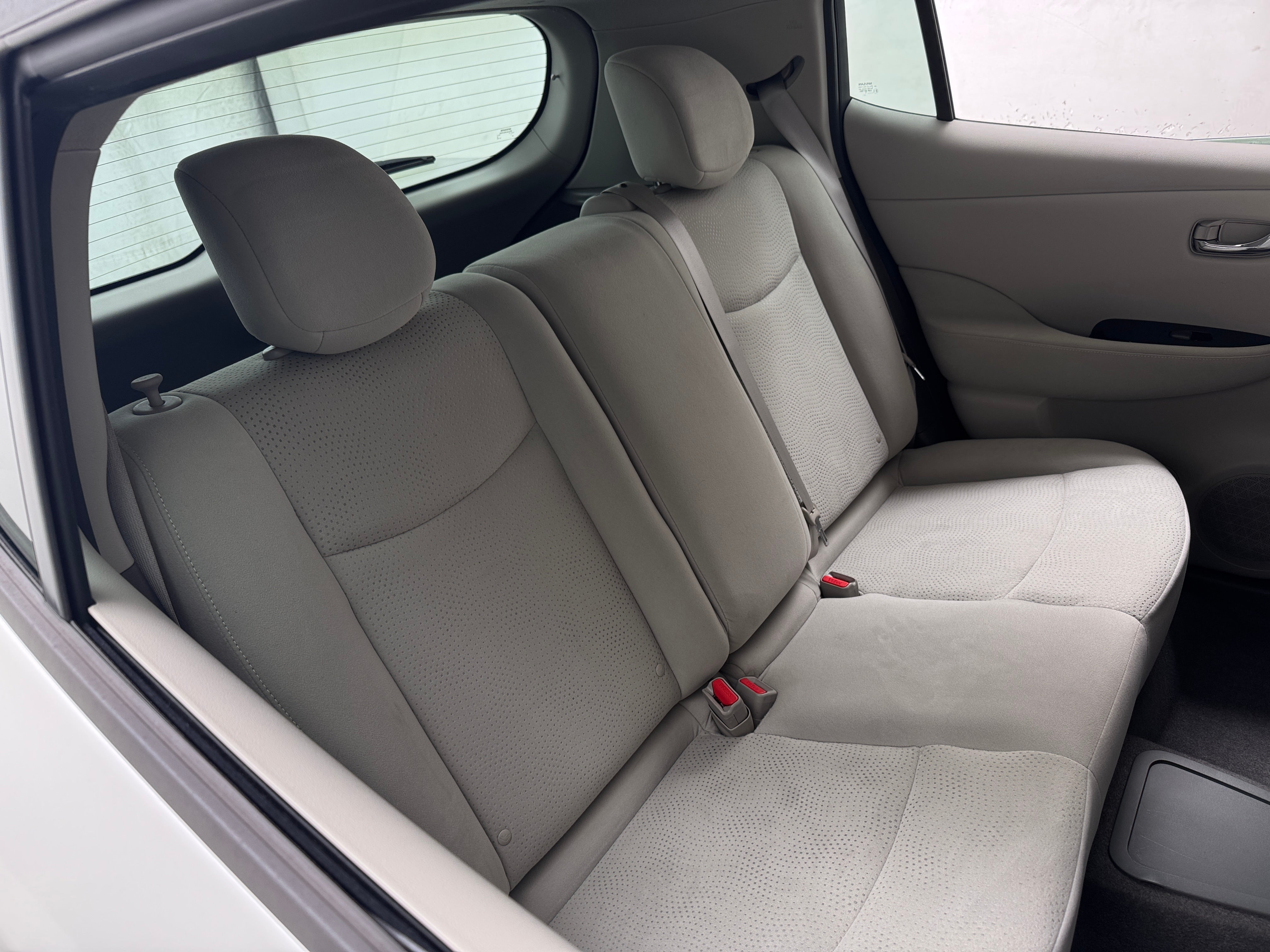 2016 Nissan Leaf SV 6