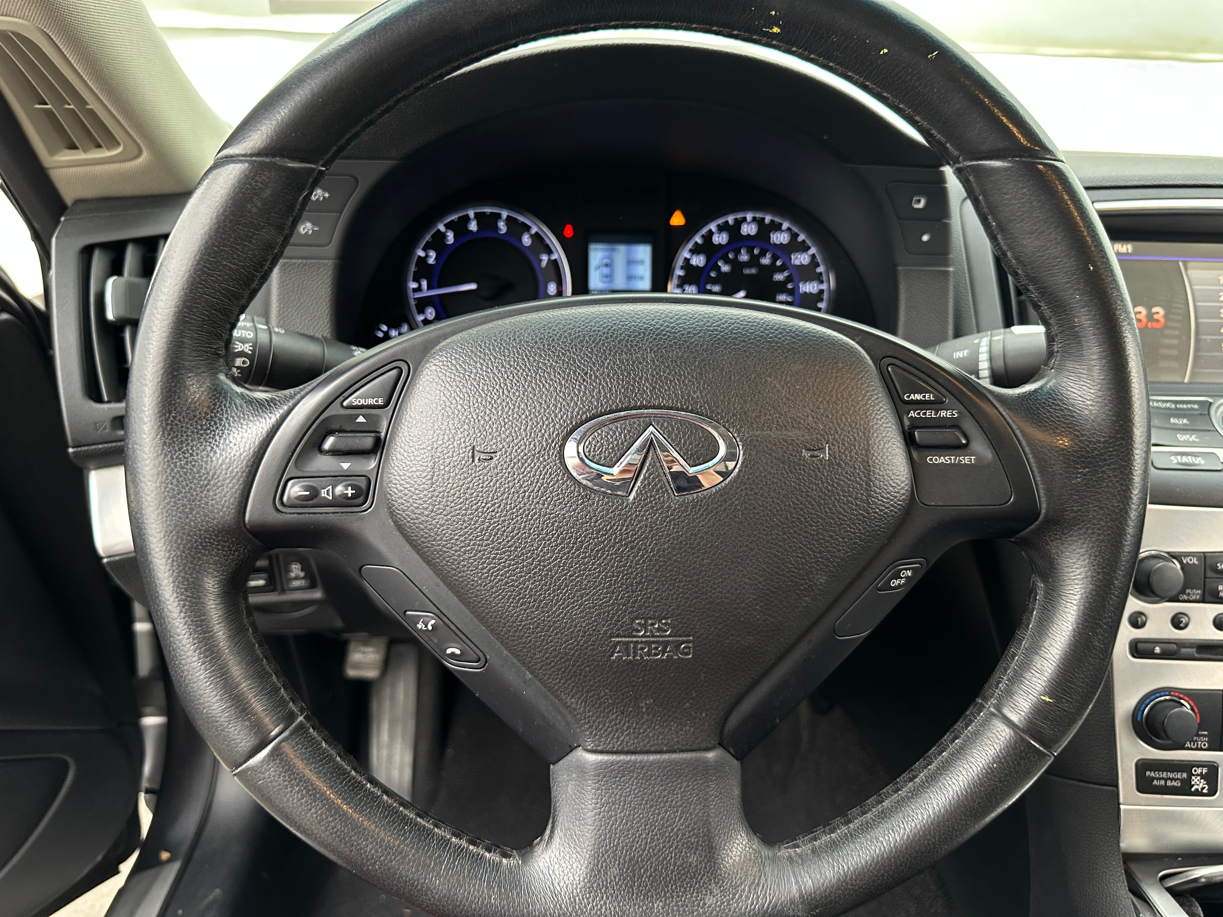 2014 INFINITI Q60 Journey 3