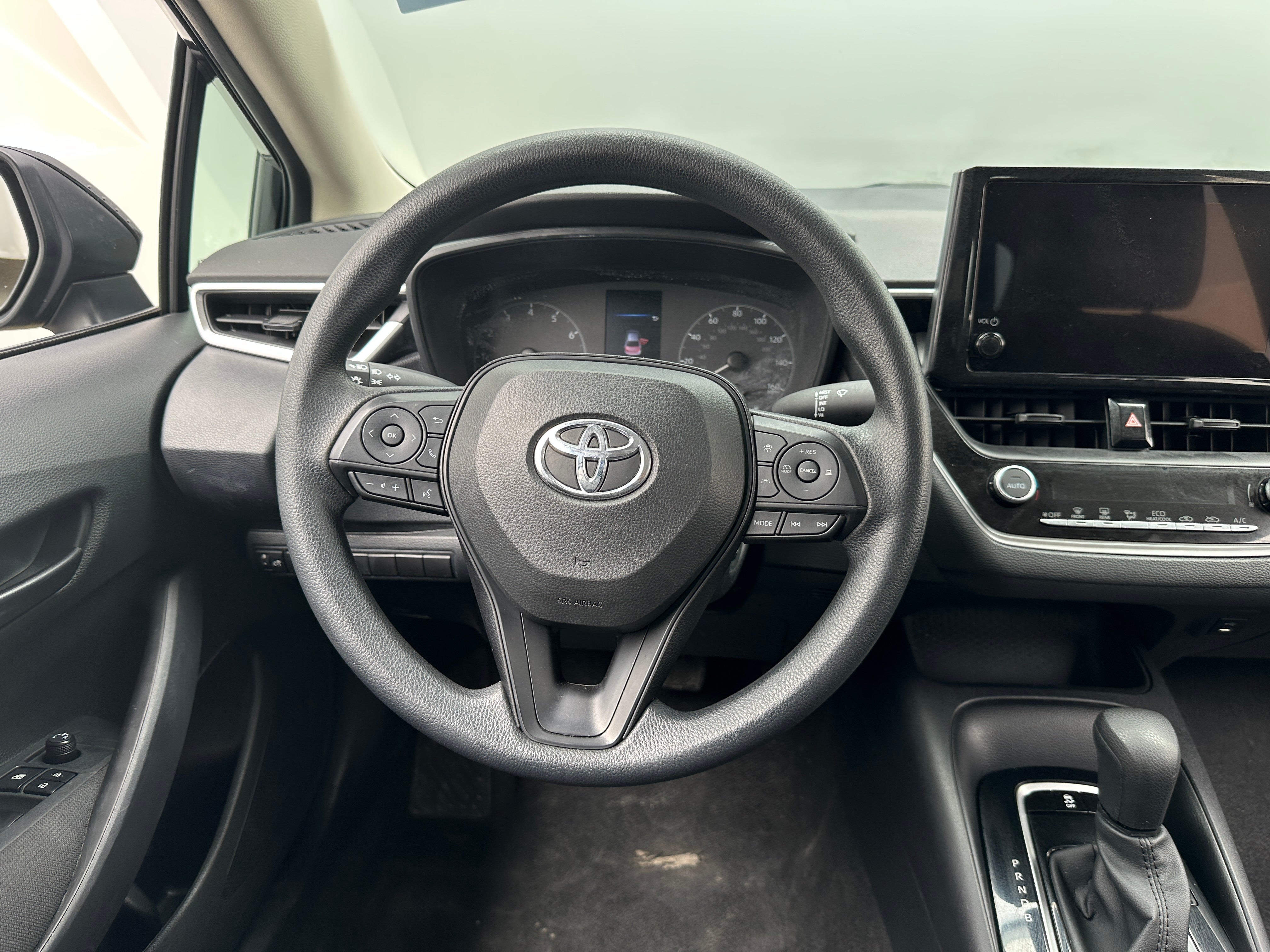 2023 Toyota Corolla LE 5