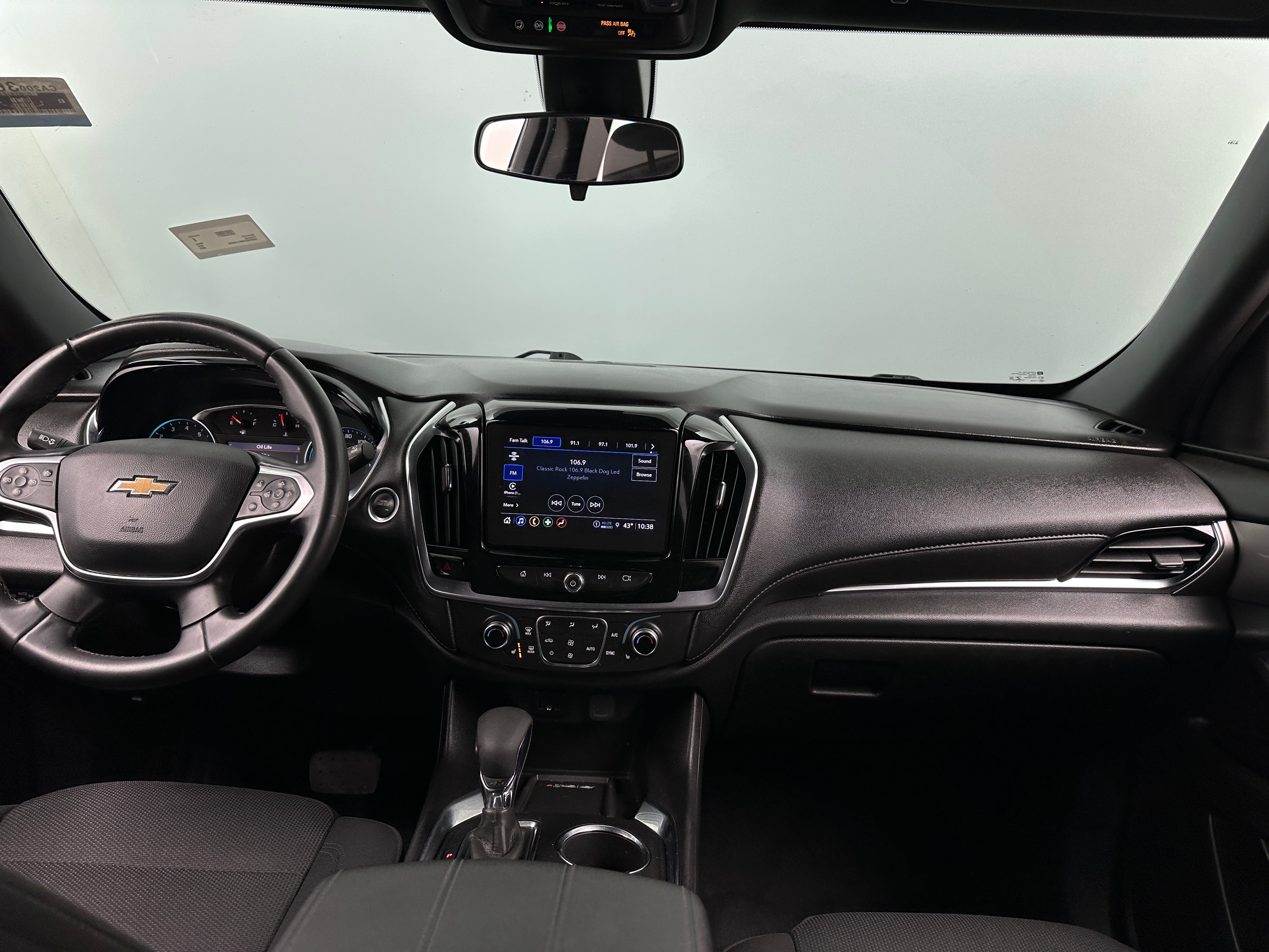 2023 Chevrolet Traverse LT 3