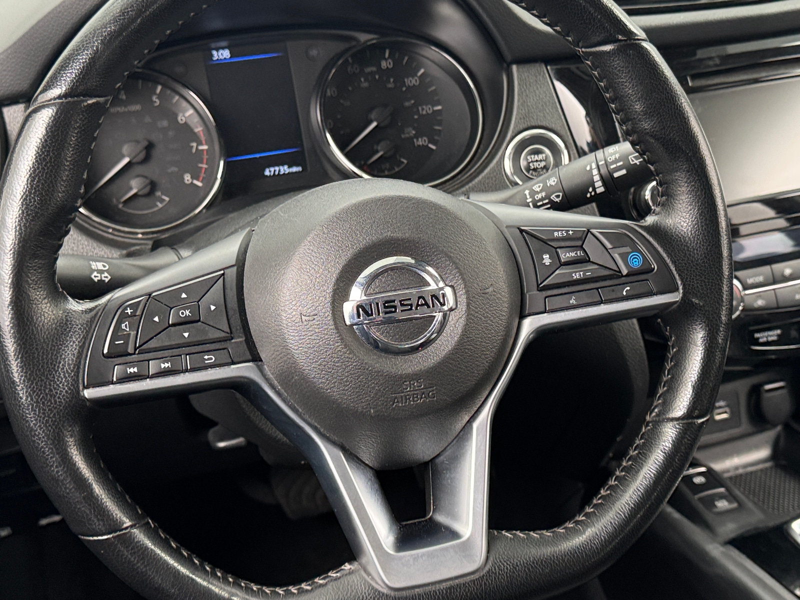 Thumbnail: 2022 Nissan Rogue Sport - 4