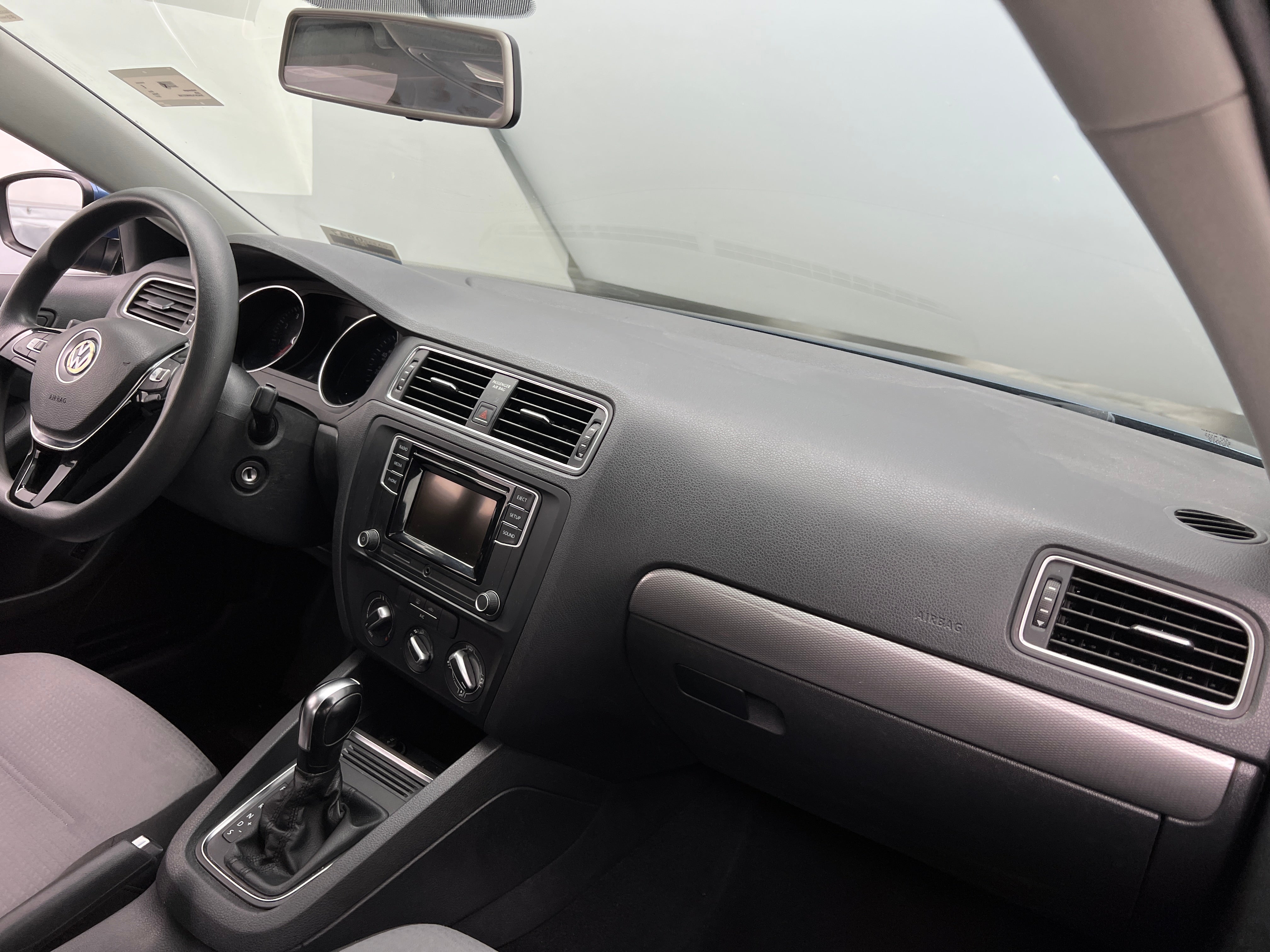2017 Volkswagen Jetta S 3