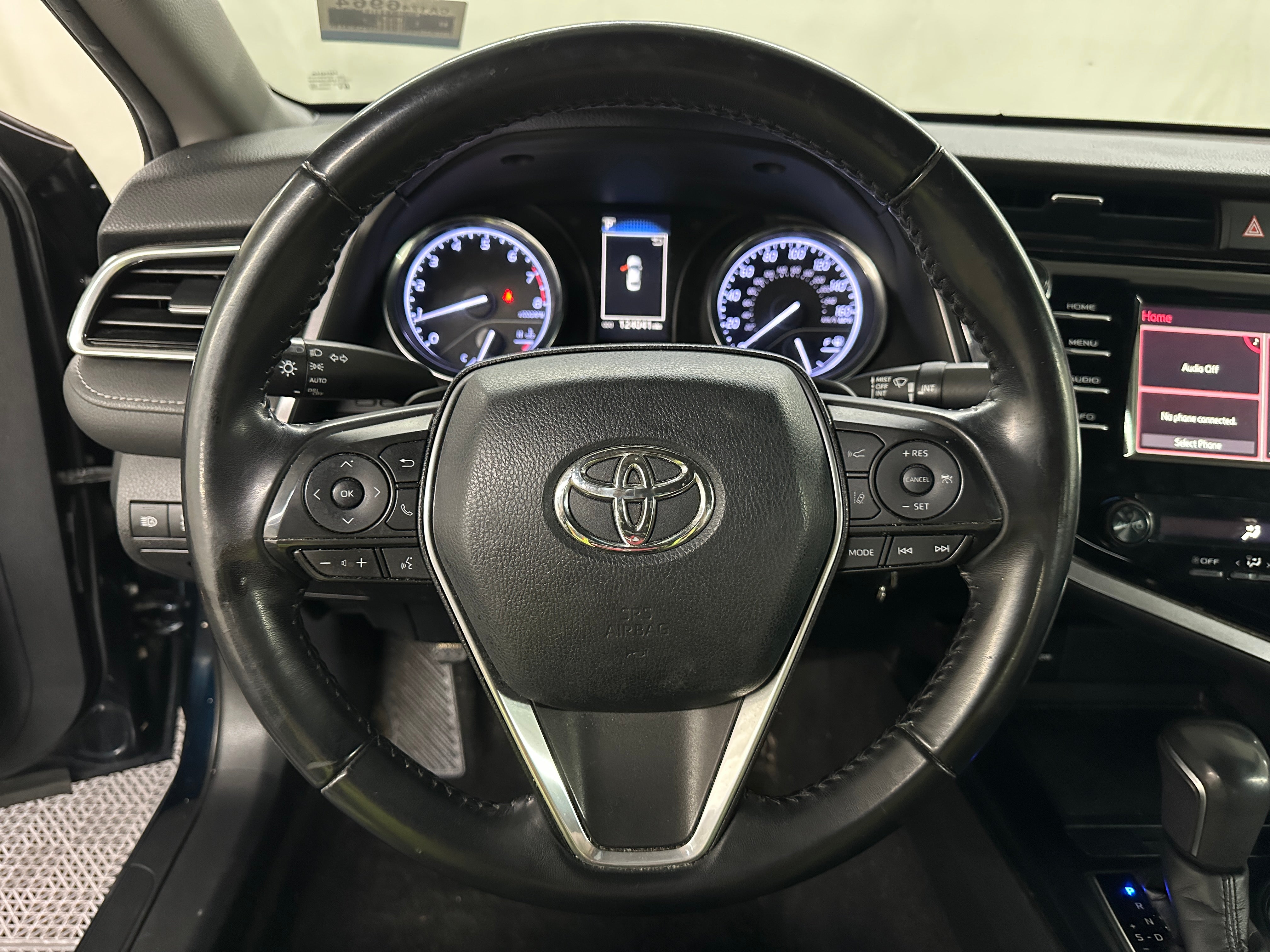 2018 Toyota Camry SE 4