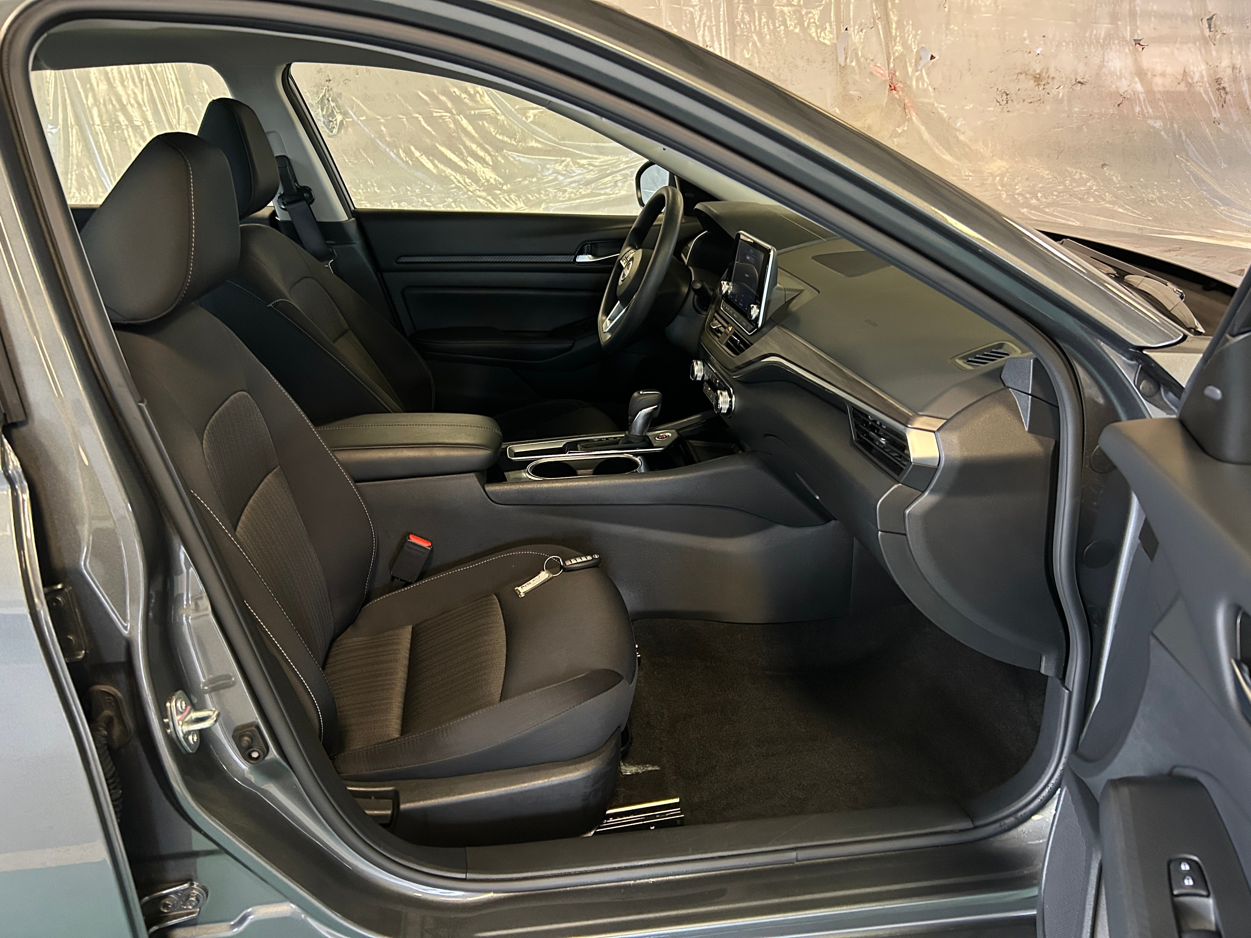 2024 Nissan Altima SV 2