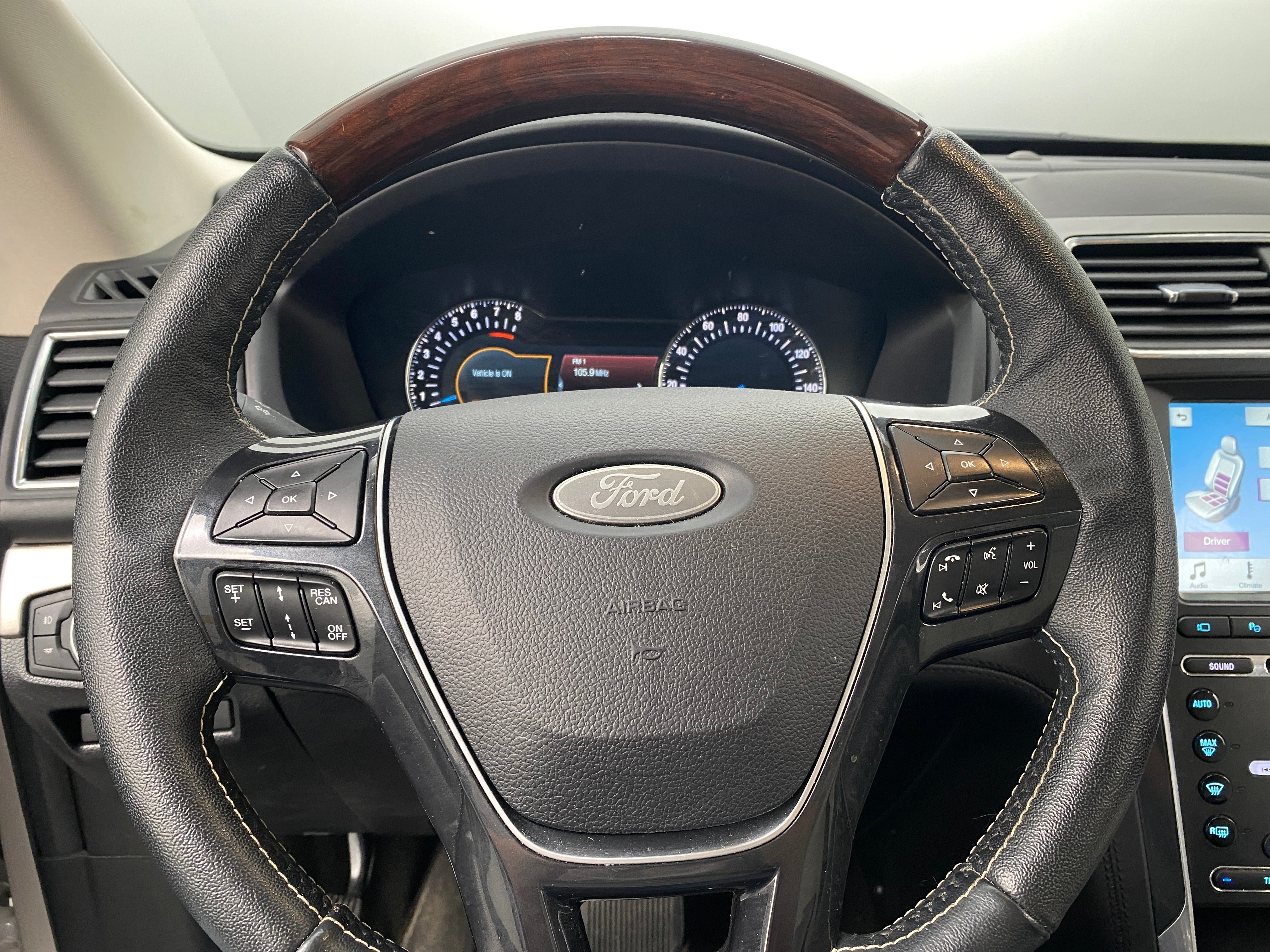 2018 Ford Explorer Platinum 4