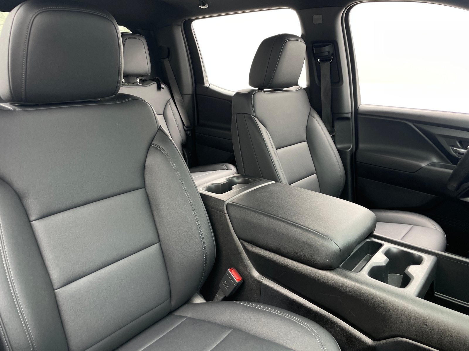 Thumbnail: 2024 Chevrolet Silverado EV - 2